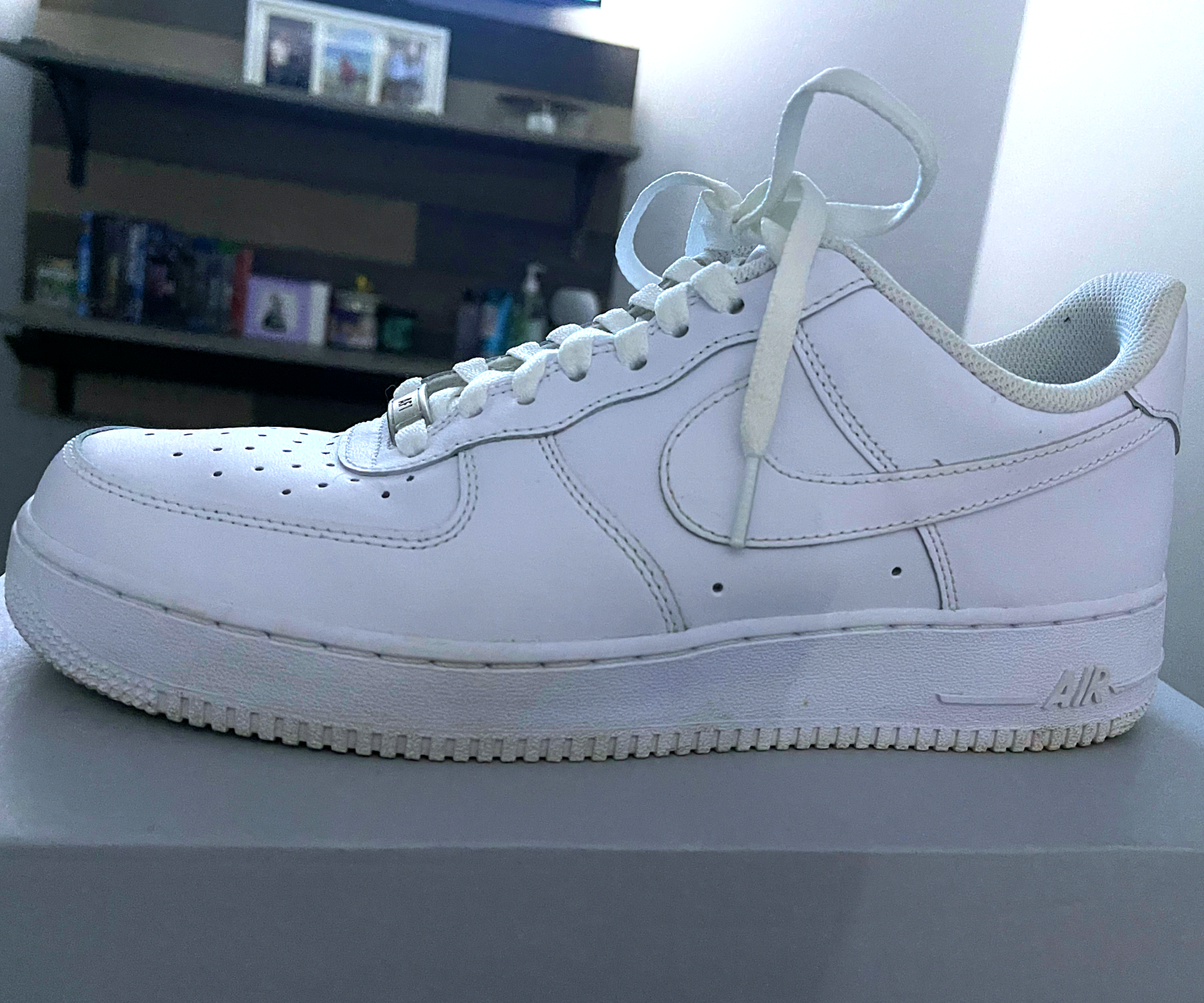 How to Clean Shoes