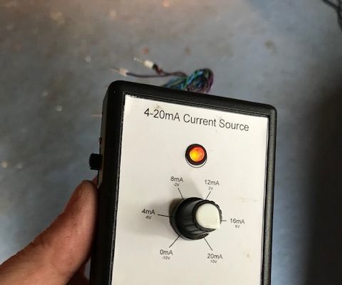 Handheld Voltage and Current Source 4-20mA