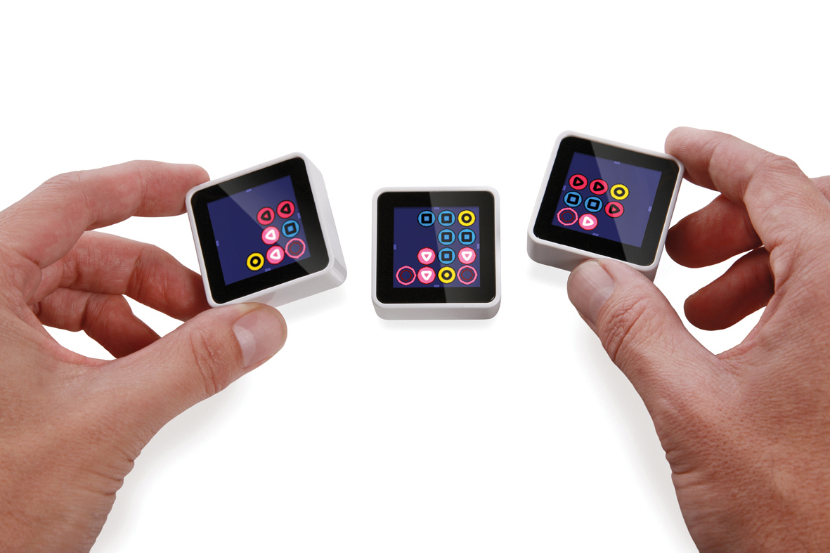 Award-winning-Sifteo-cubes-make-traditional-blocks-fun-sociable-and-relevant-again-using-Nordic-2.4GHz-wireless-connectivity.jpg