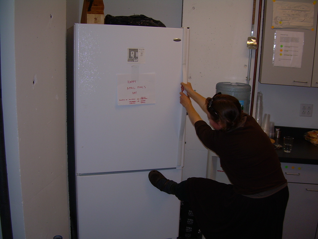 Refrigerator Handle Switch Prank - Make a Fool Out of Your Coworkers!