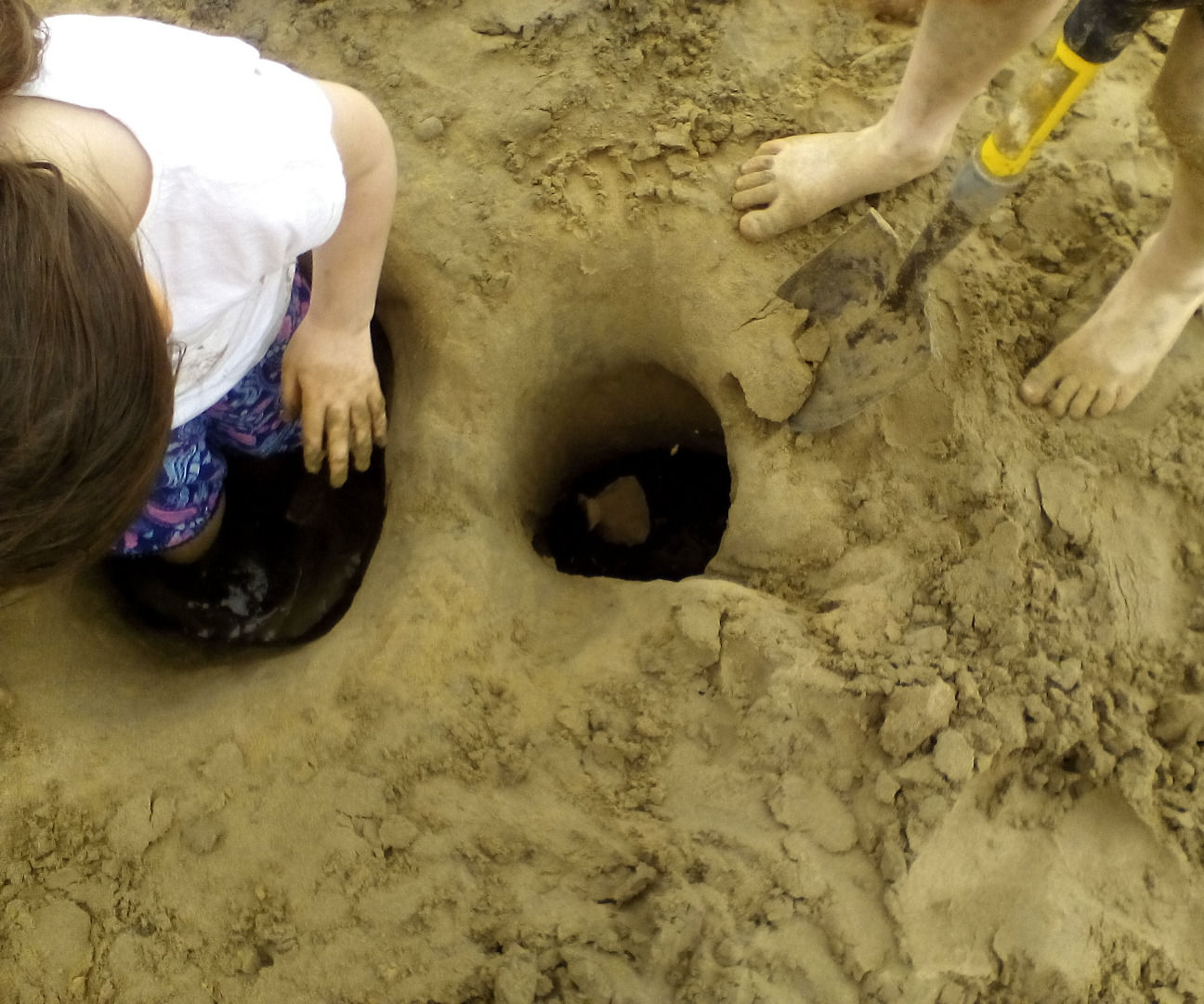 Dig your way to a super massive beach hole