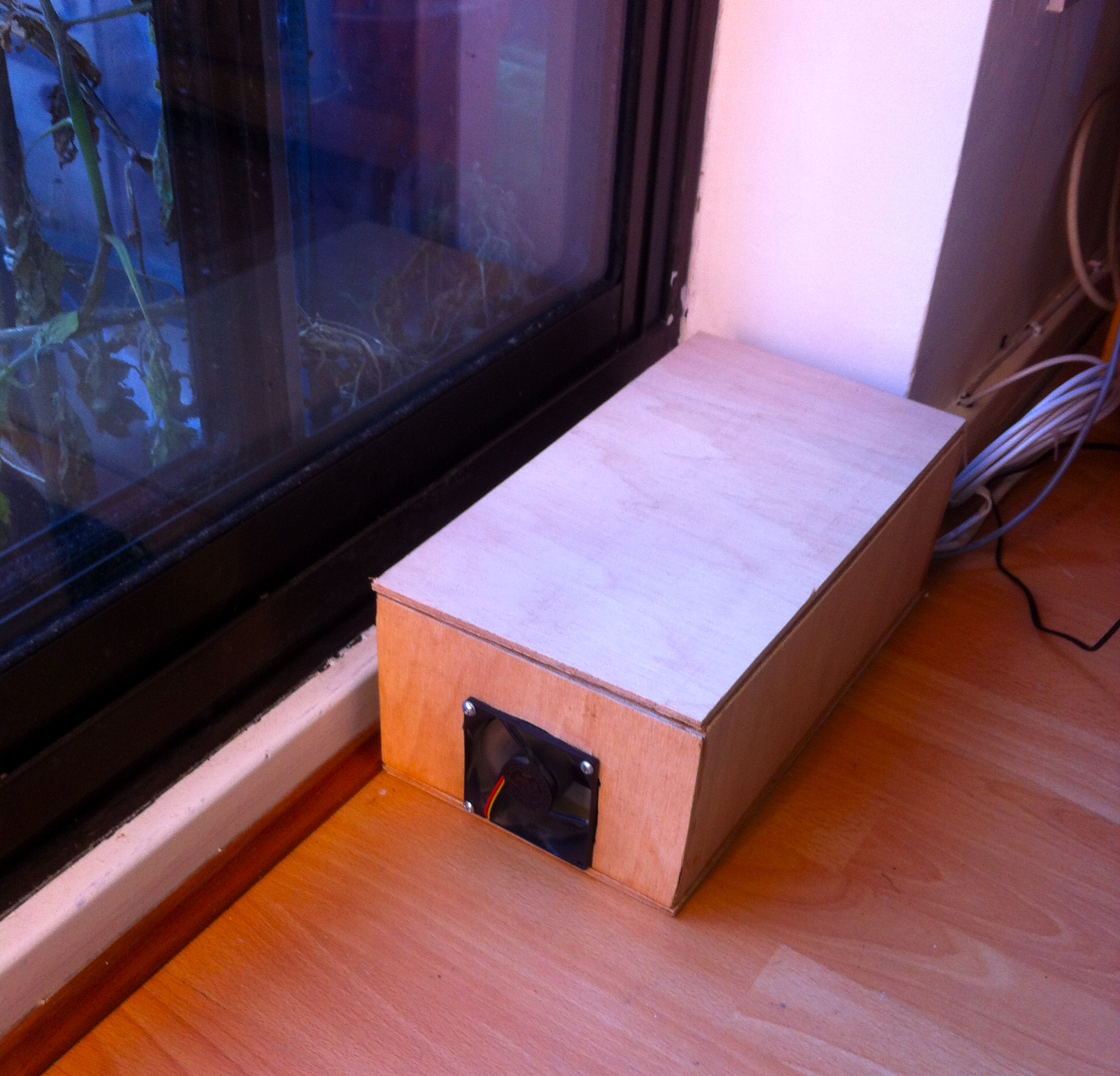 Cooled cable tidy box