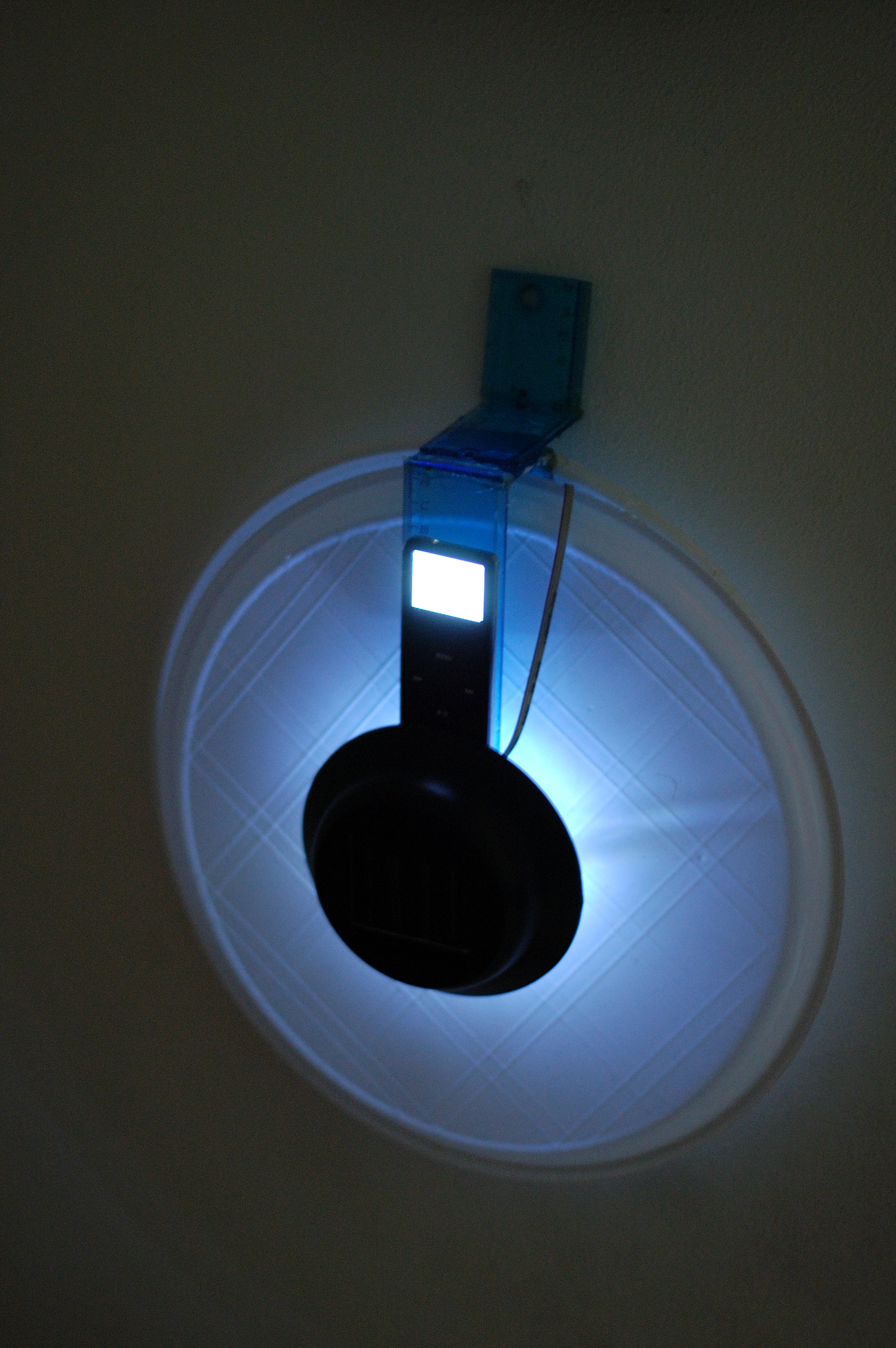 Corona iPod wall dock from scratches (with home built speakers)