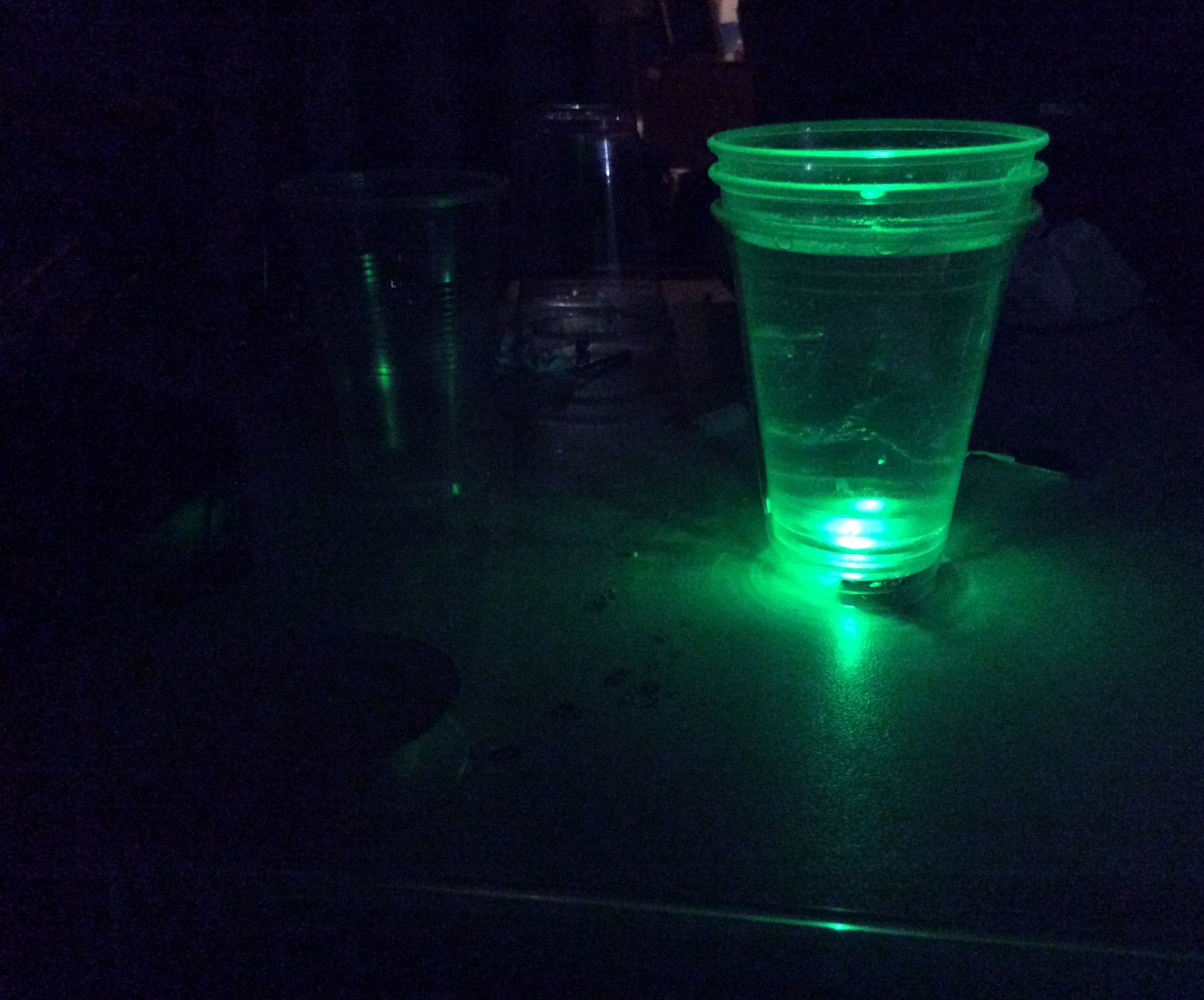 HOW TO MAKE A GLOWING GLASS!