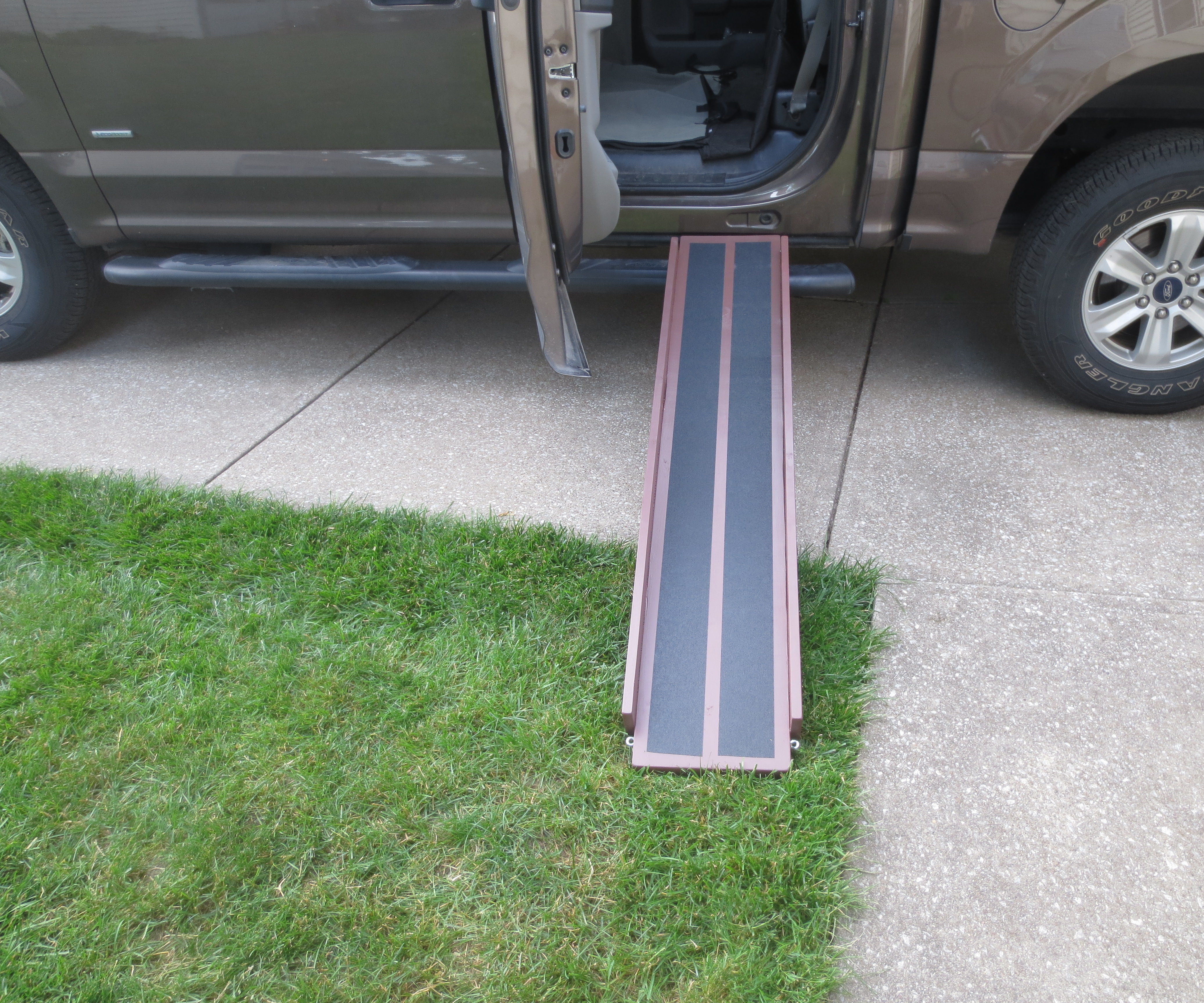 Pick Up Truck Dog Ramp and Cargo Retainer/Divider