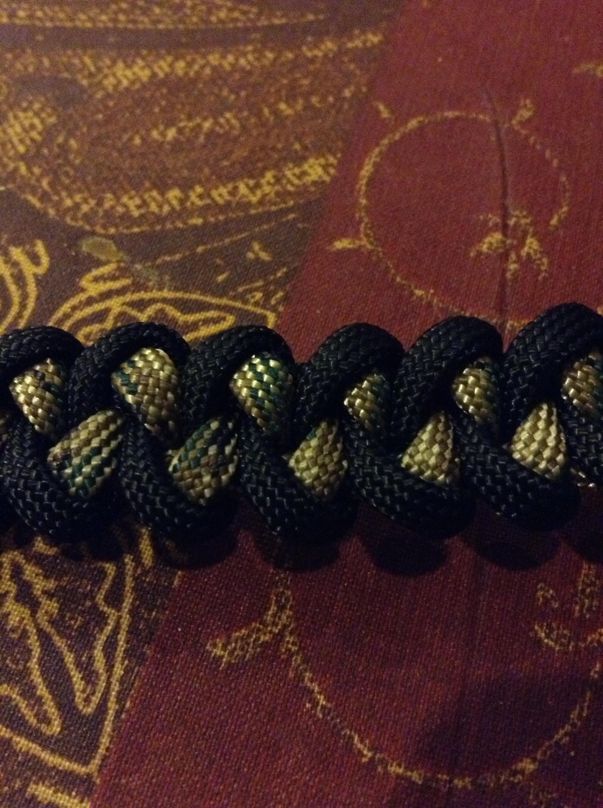 Piranha Tooth Paracord Bracelet