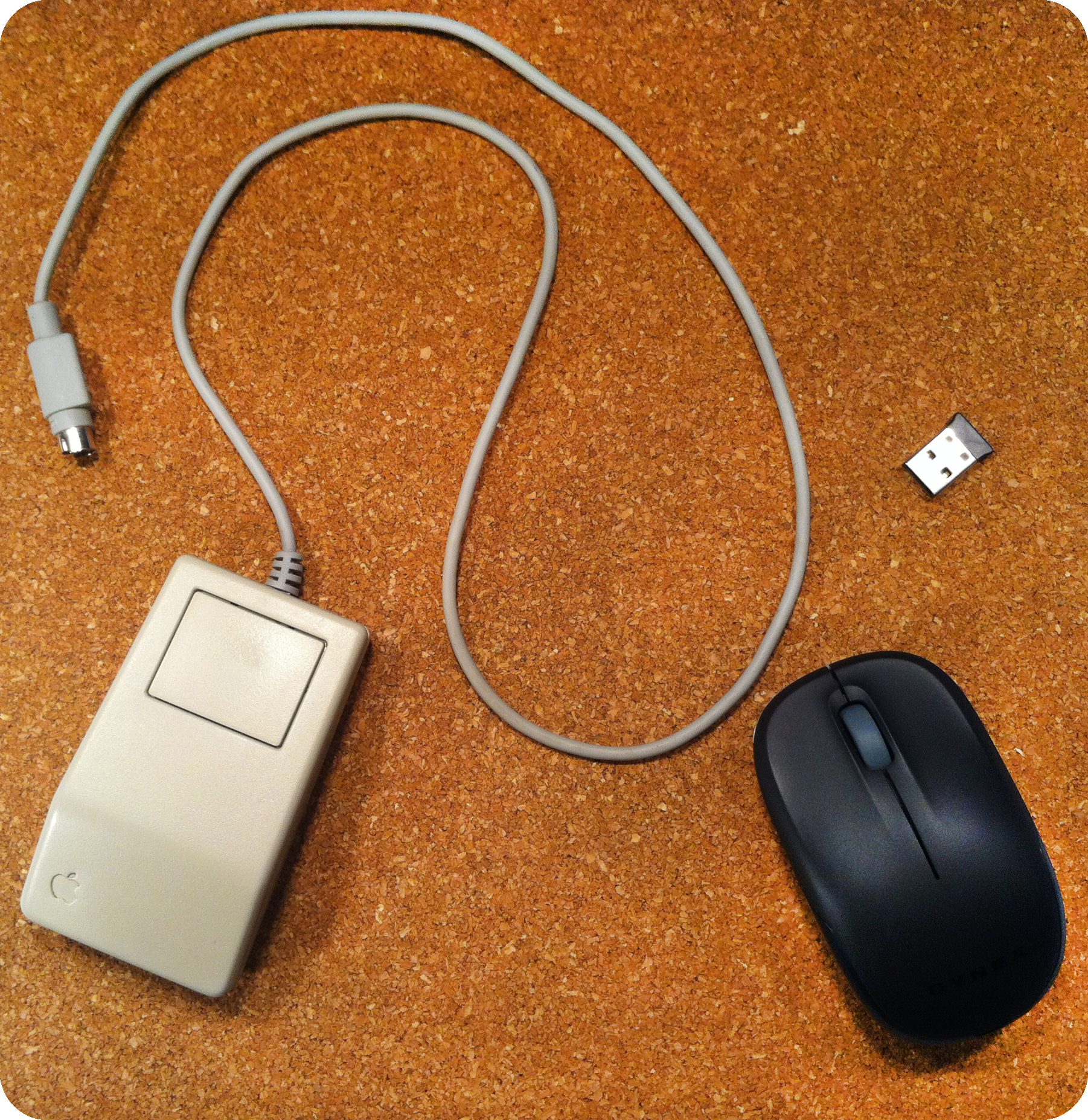 Retro Wireless Apple Mouse