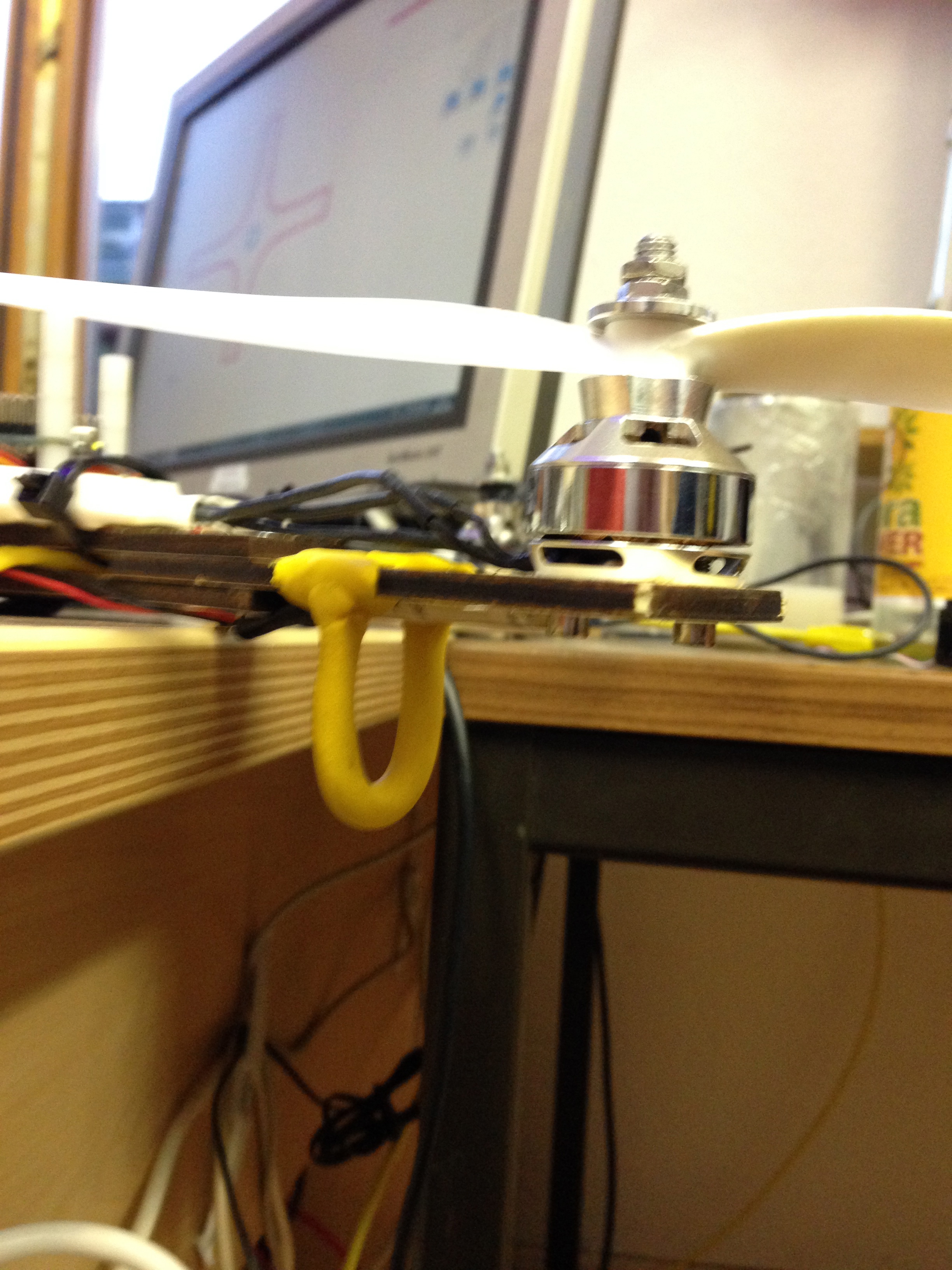 Quadcopter Landegestell aus Sugru