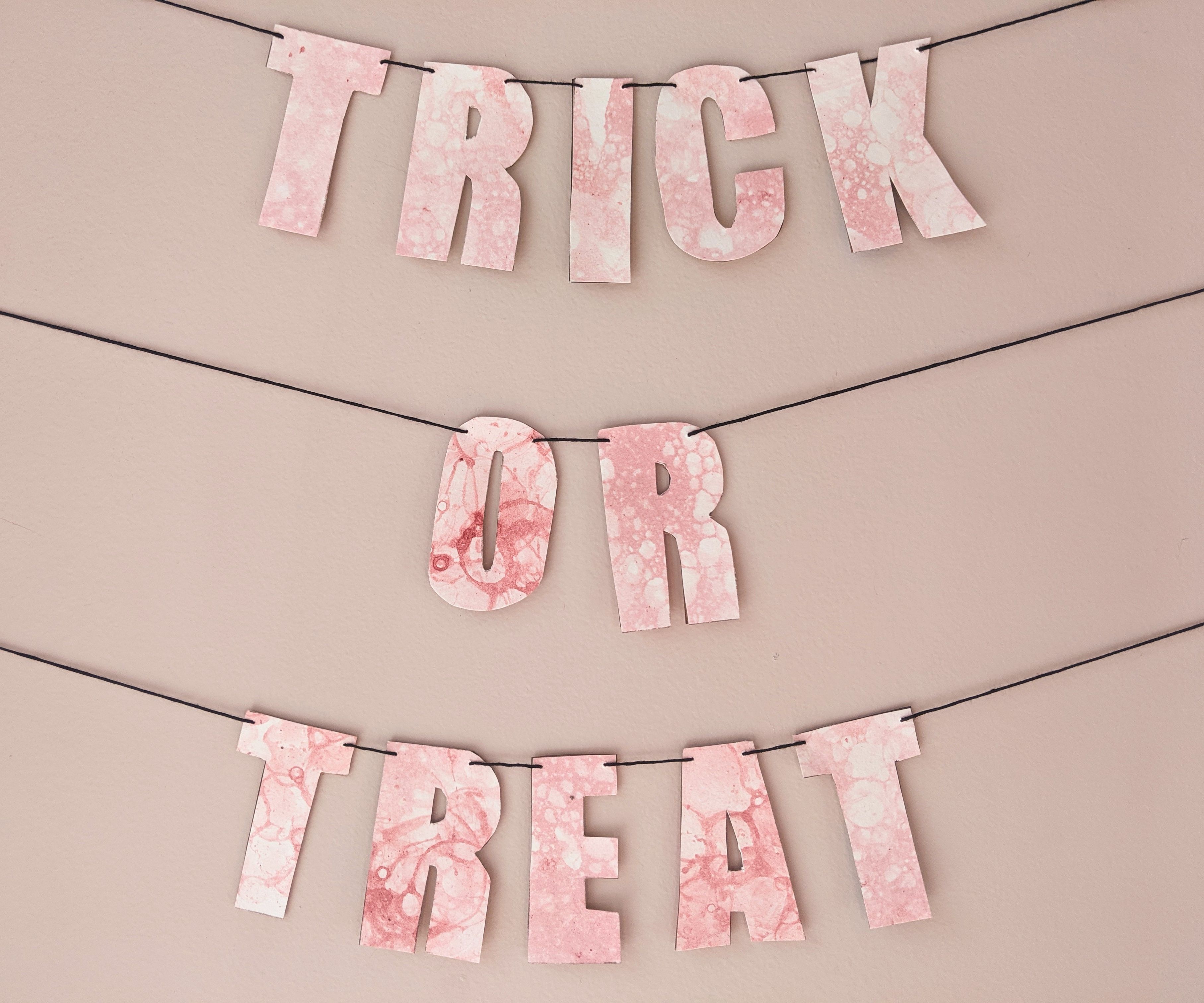 "Trick or Treat" Halloween Garland