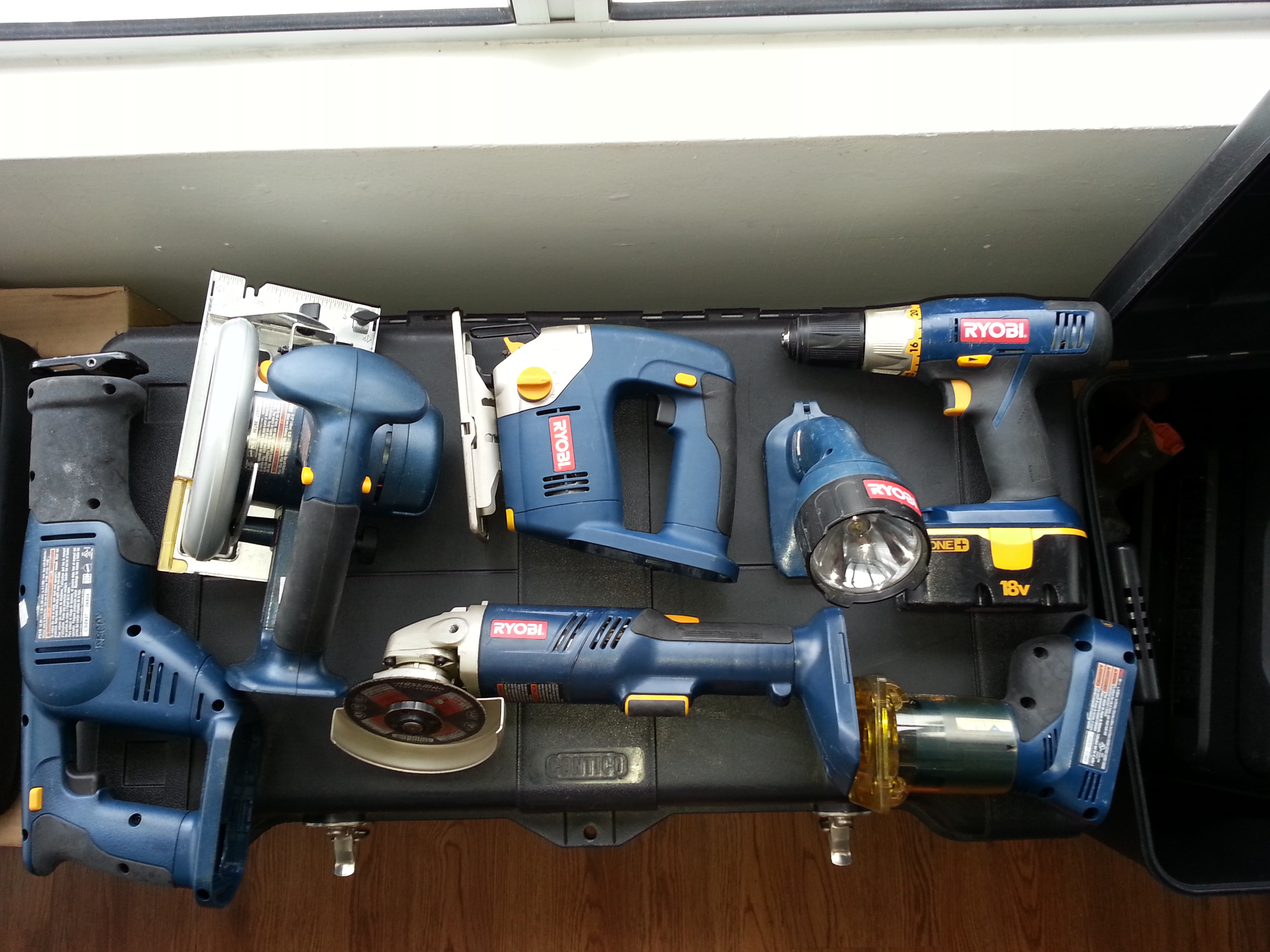 Cordless Power Tool Conversion 18VDC to 120/240VAC