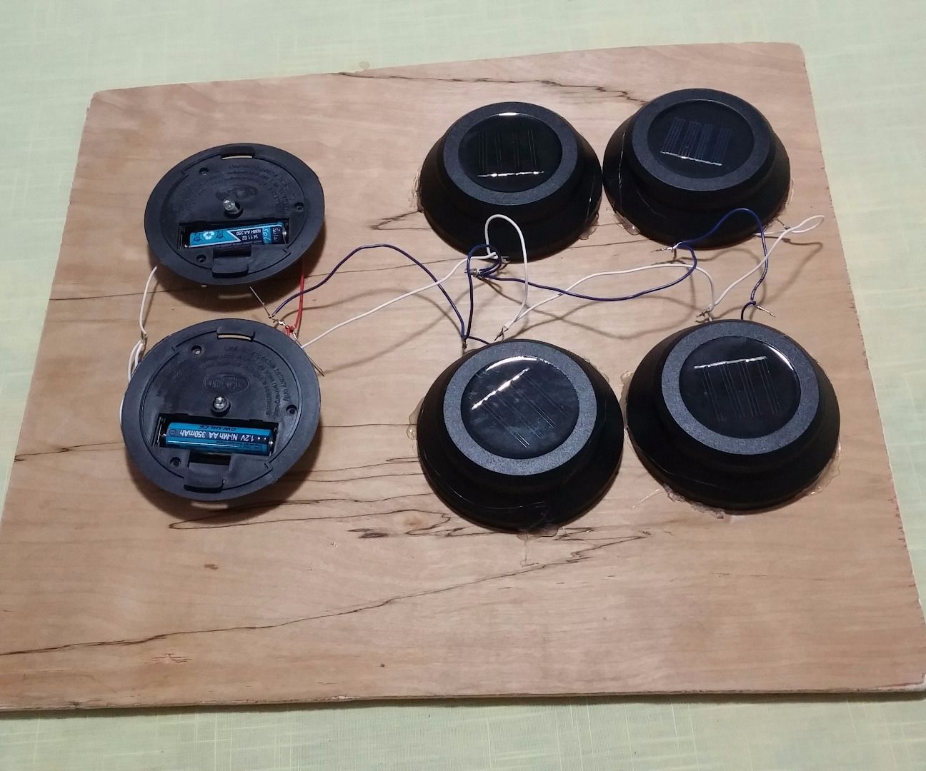Solar battery charger