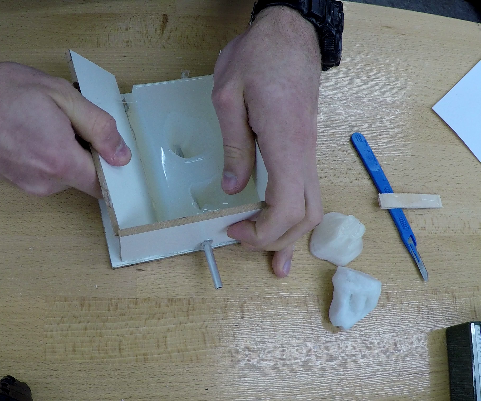 FIRST AID Shot Wound Trainer for Hemostatic Dressing (wound-packing)