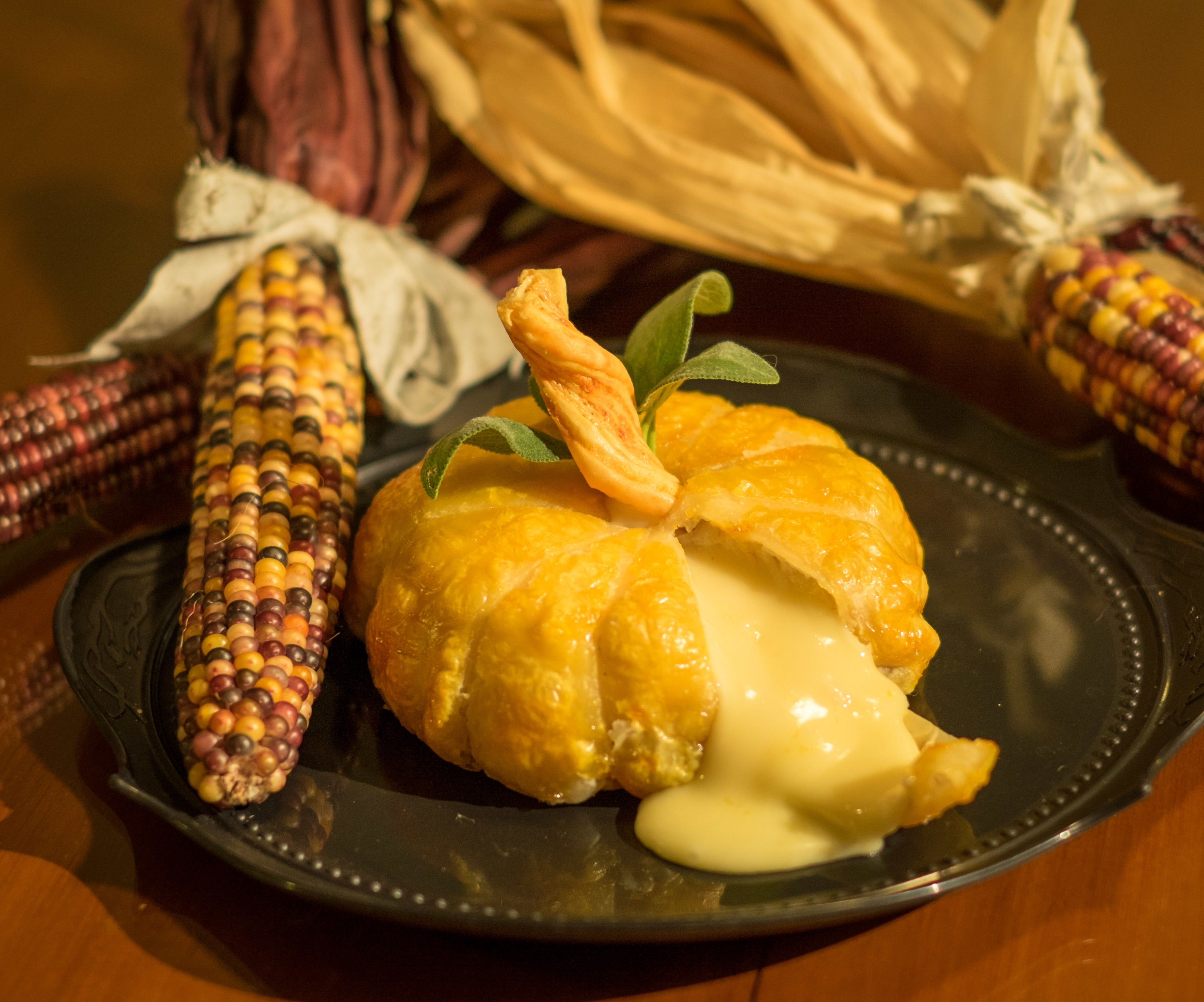 Easy Baked Brie Pumpkin