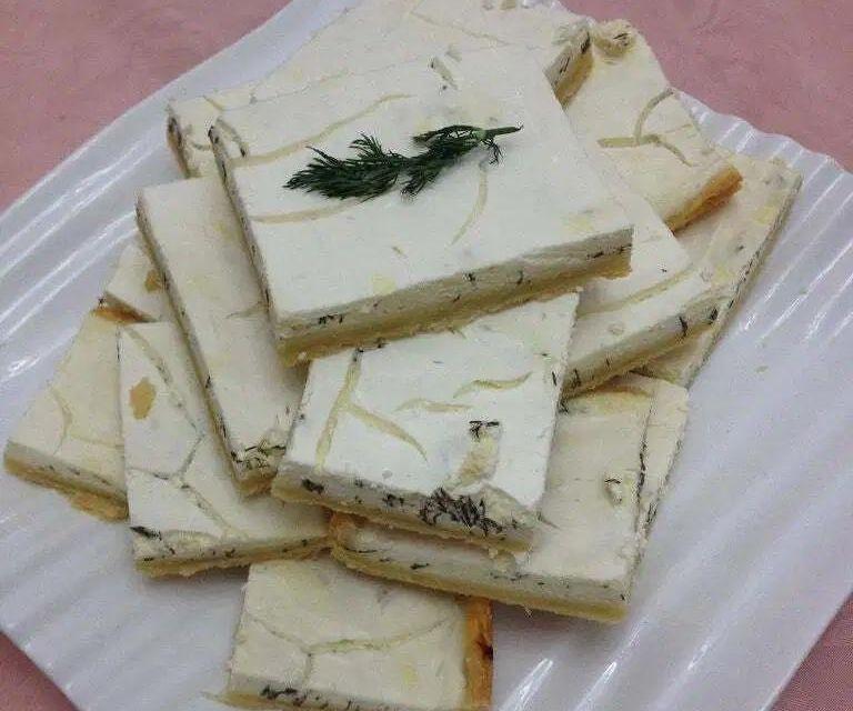 Dill and Cottage Cheese Pie 