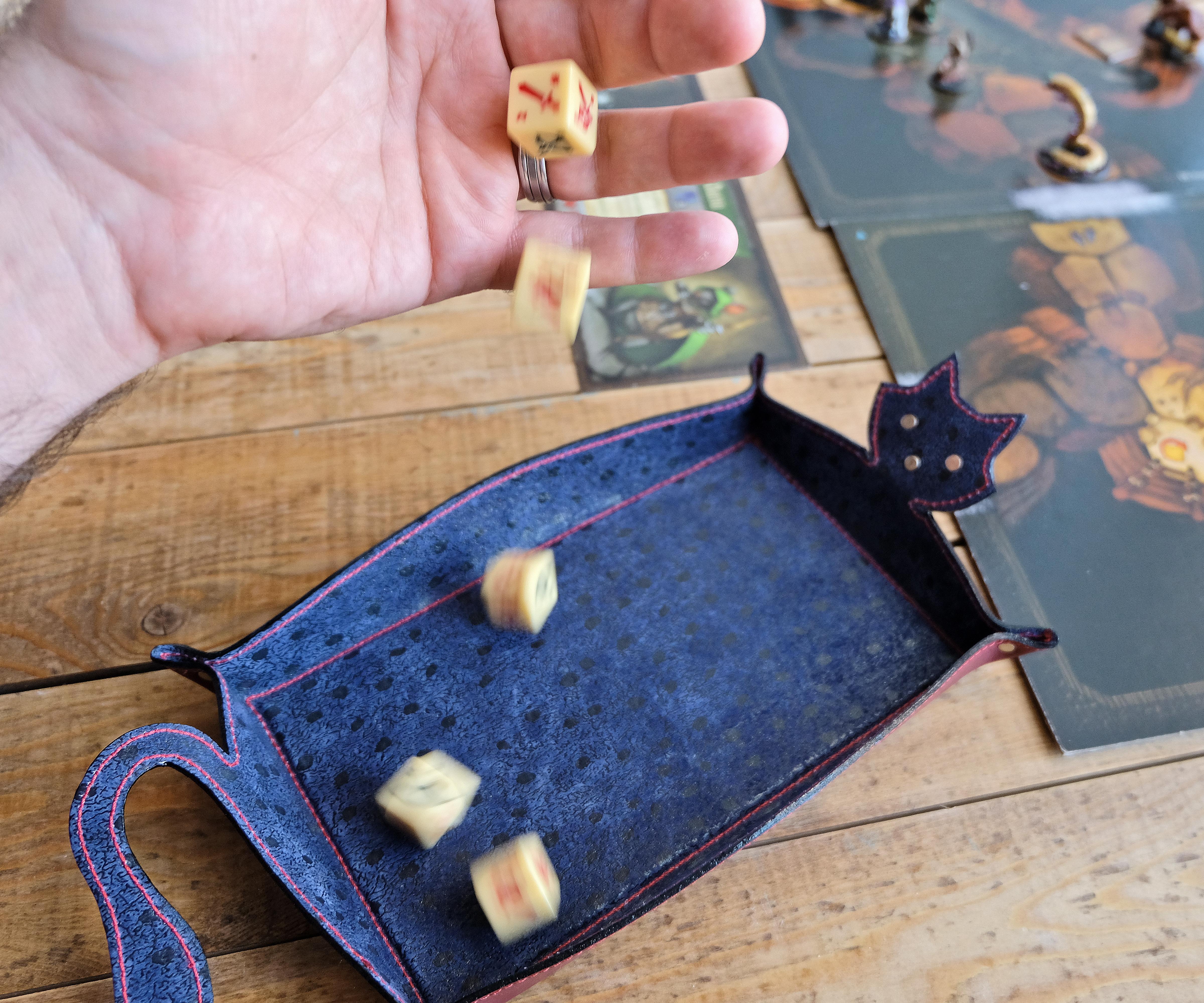 Silent Dice Tray