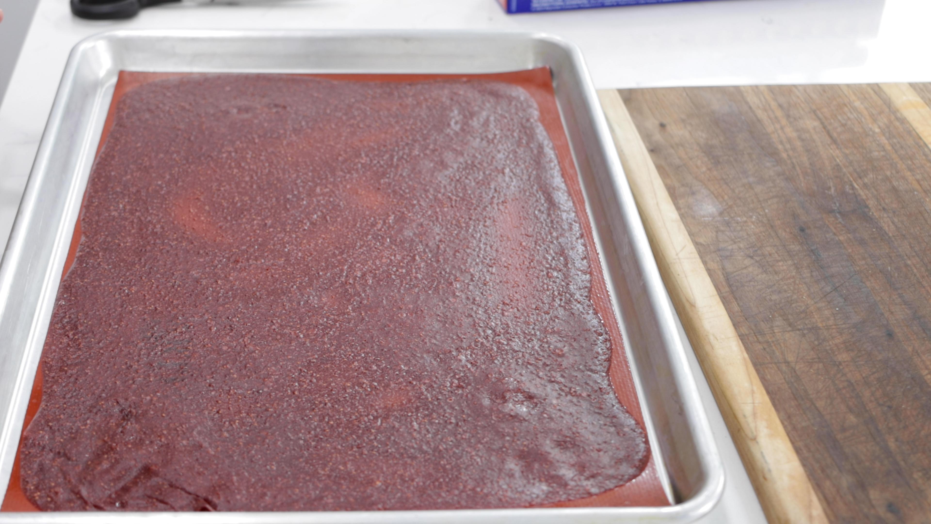 I Made Strawberry Fruit Leather with just 3 ingredients and no dehydrator homemade fruit rollups.00_04_16_22.Still006.jpg