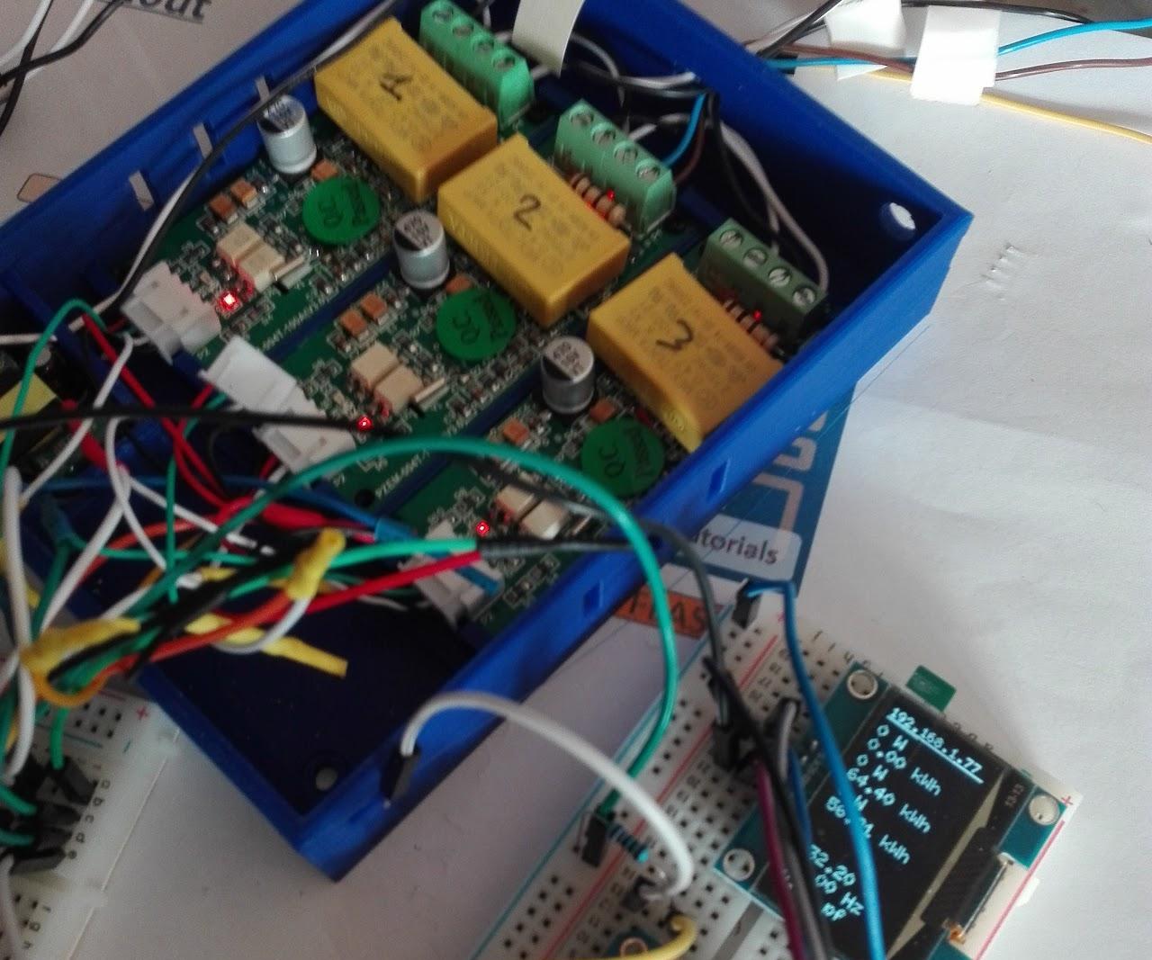 PZEM 04 Wemos D1 to DOMOTICZ With Oled