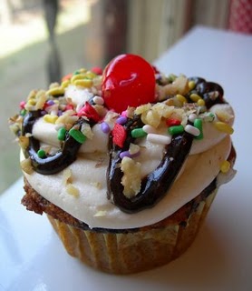 Banana Split Cupcakes