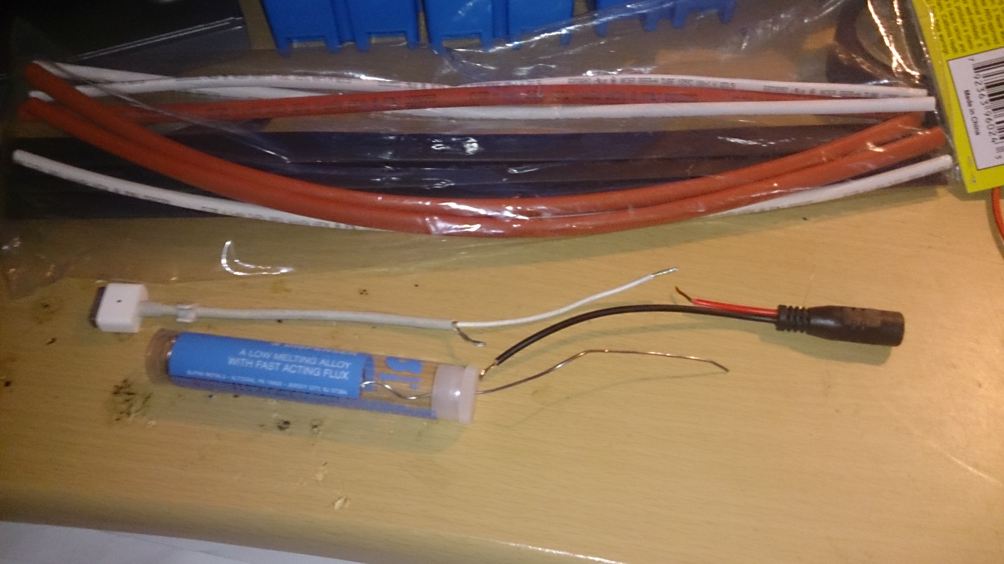 Uneven soldering technique to reduce risk of short