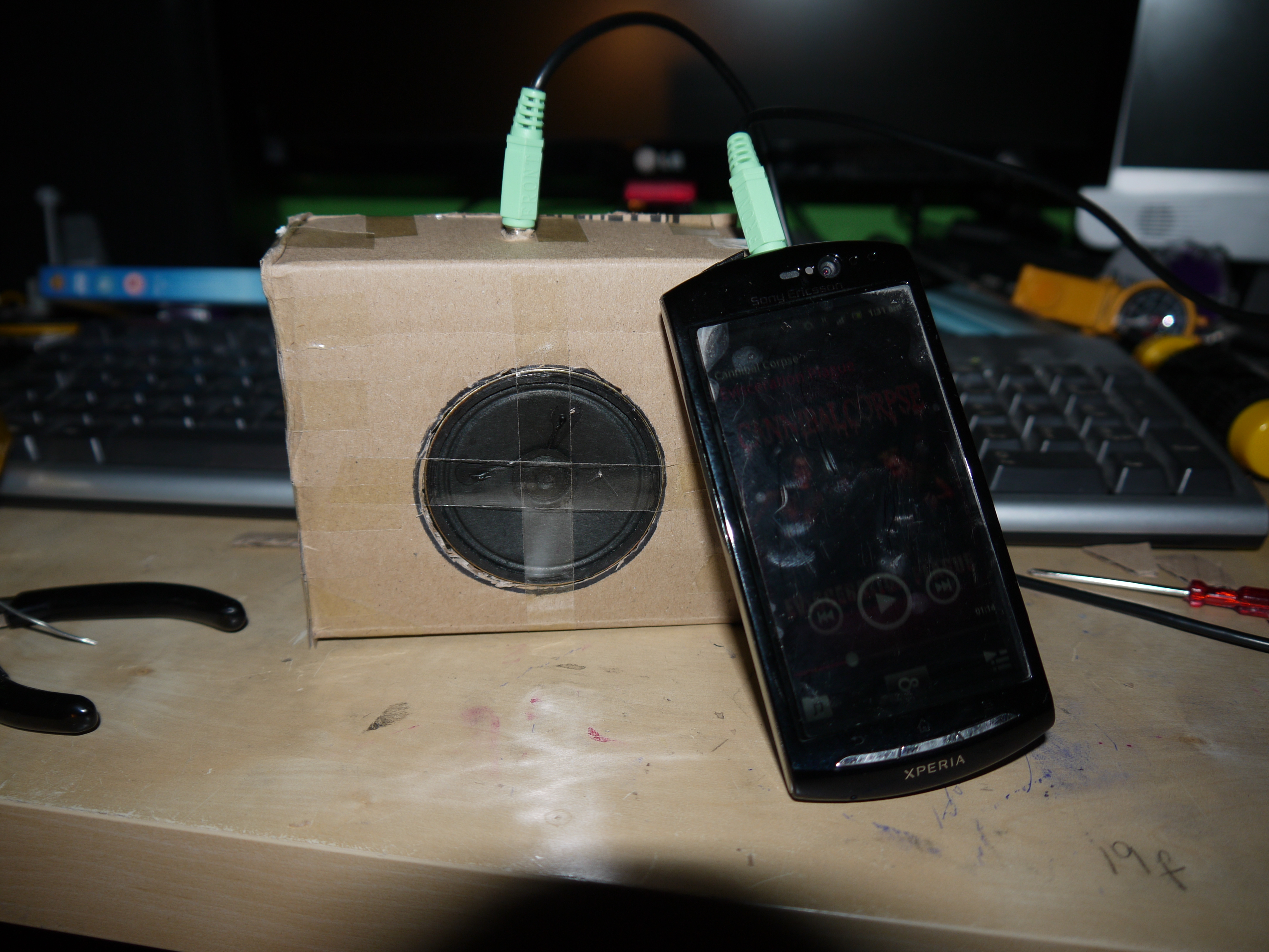 MP3/iPod/Mobile Phone Speaker