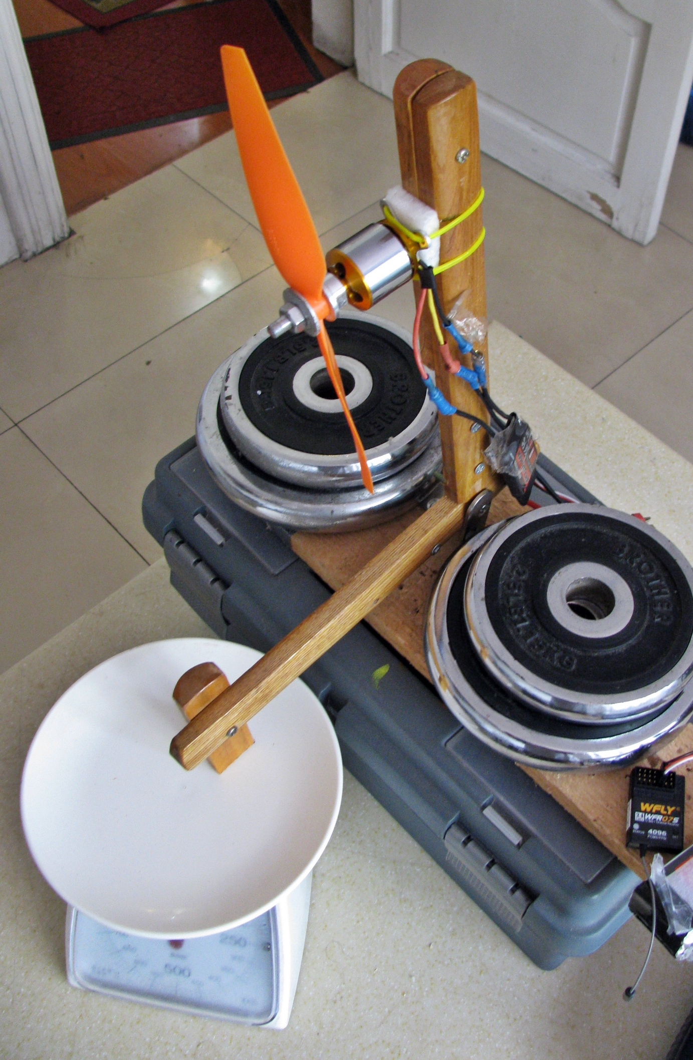 Build a simple RC Motor/Propeller Thrust Gauge