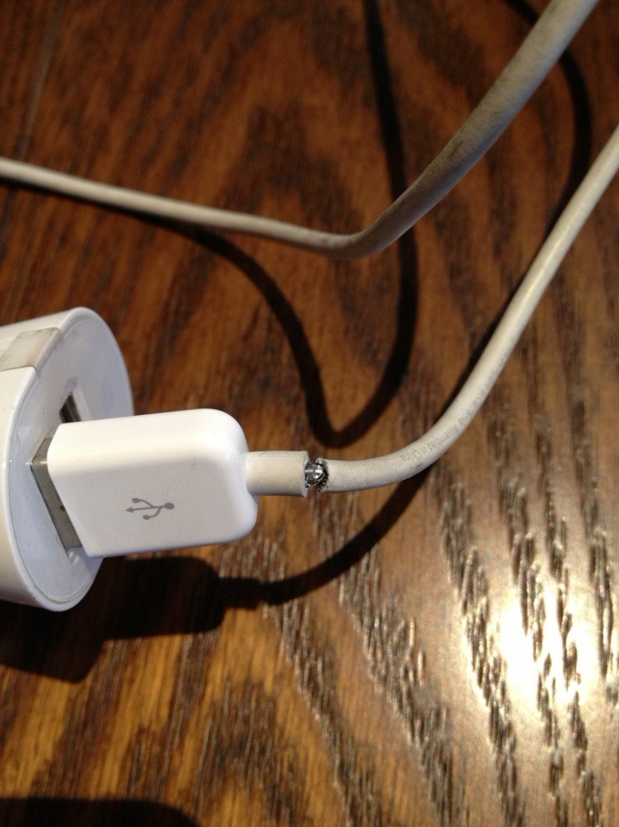 Sugru fixes iphone data line