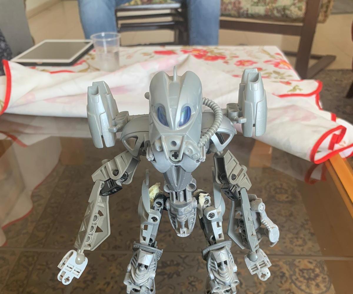 Make a Cool Samurai Robot From Bionicles