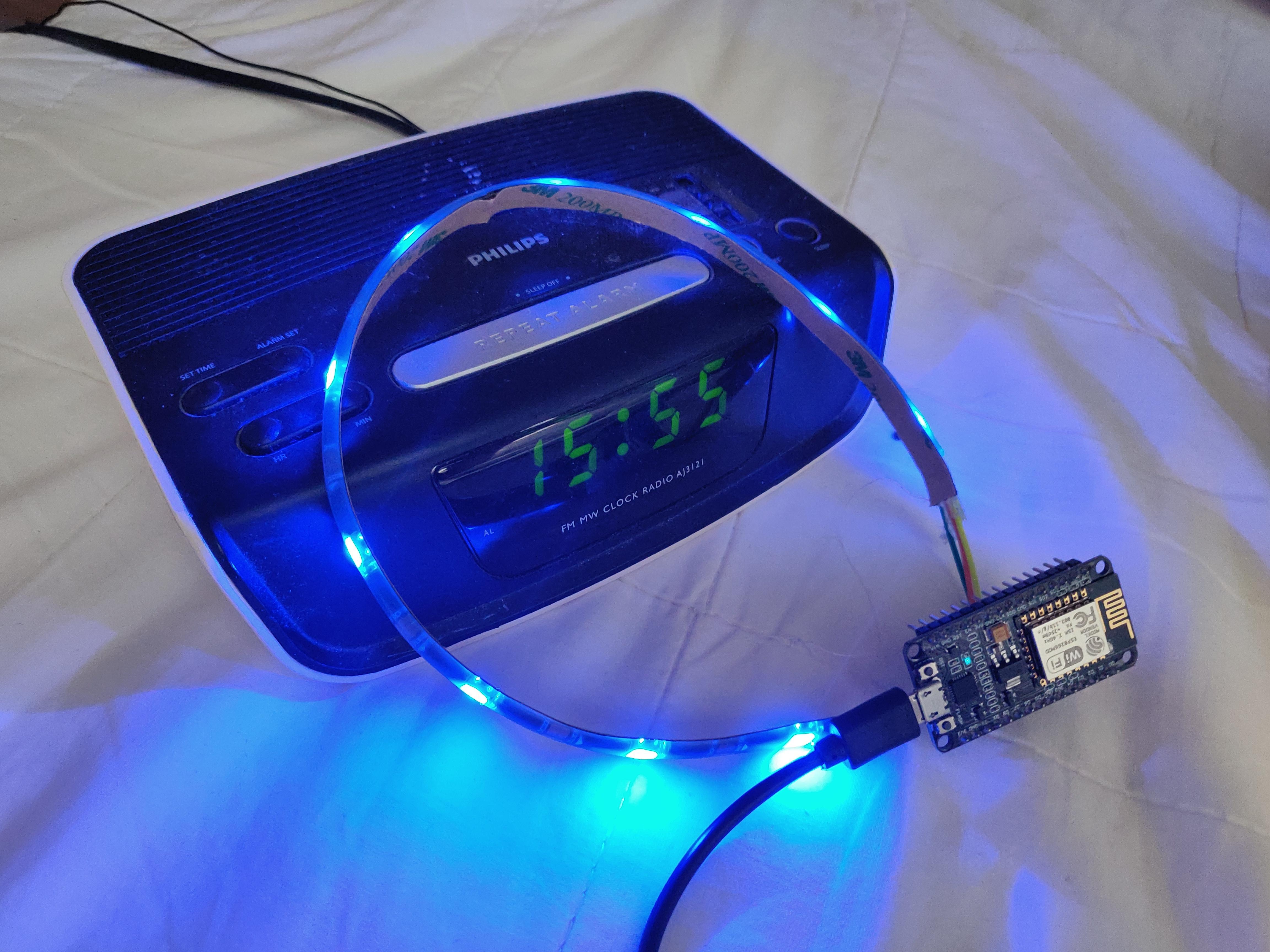 Controlling a Adafruit RGB Ledlight Using a NTP Client Server