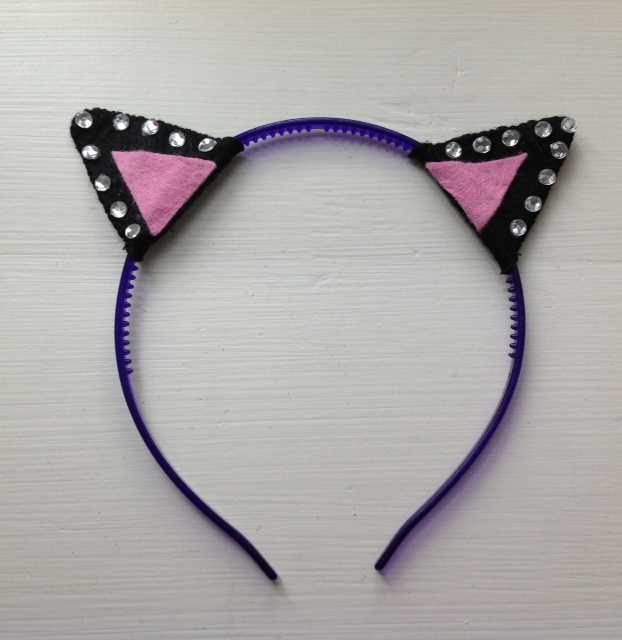 Very Easy Halloween Blingy Cat Ear Headband.