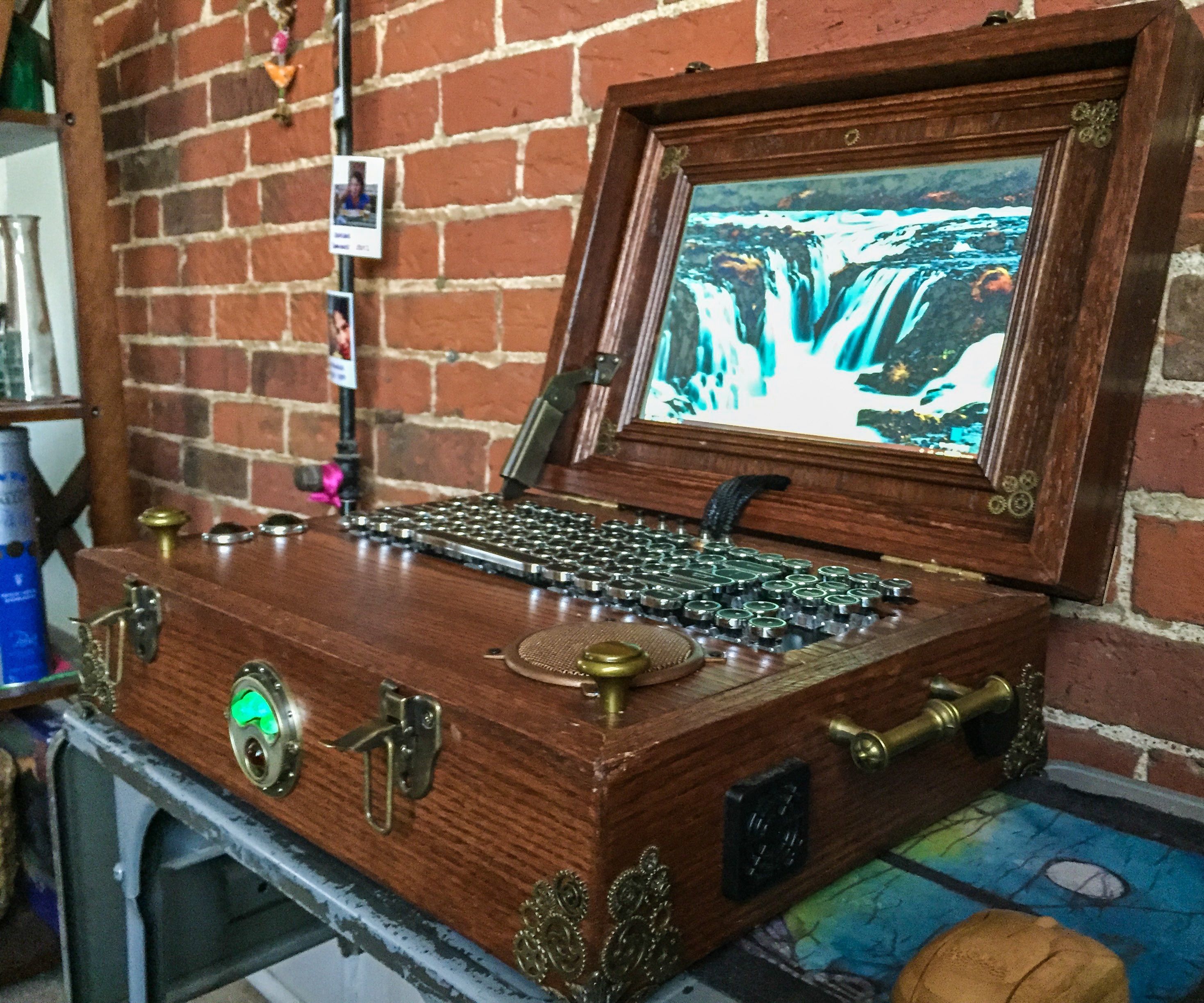 Steampunk Raspberry Pi Laptop