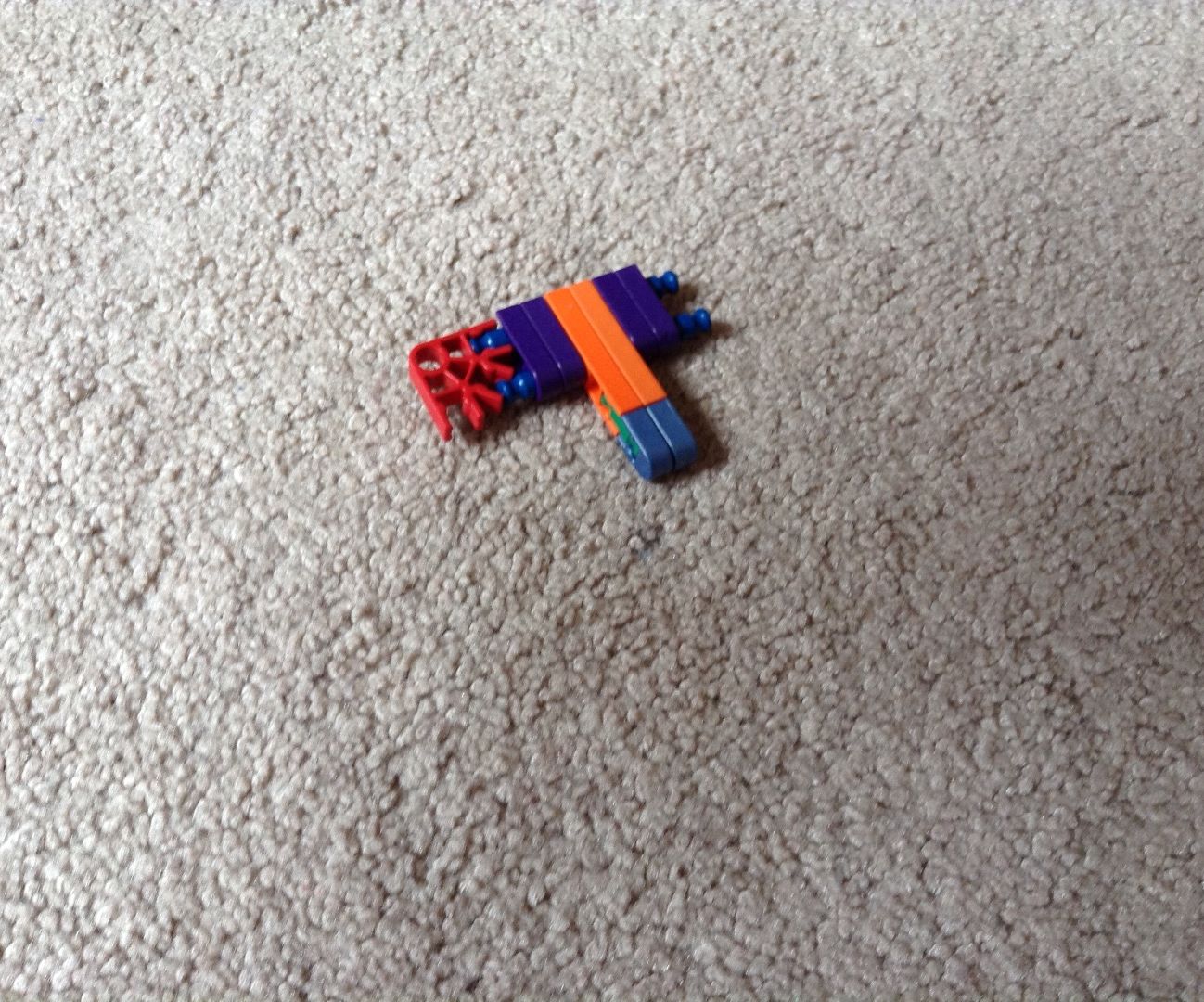 Tiny KNEX Uzi -- 13 Pieces