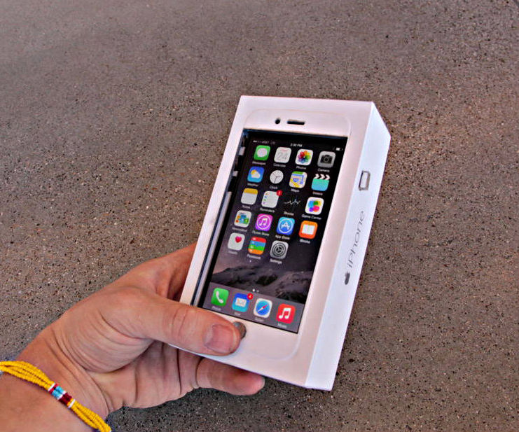 iPhone Box Case