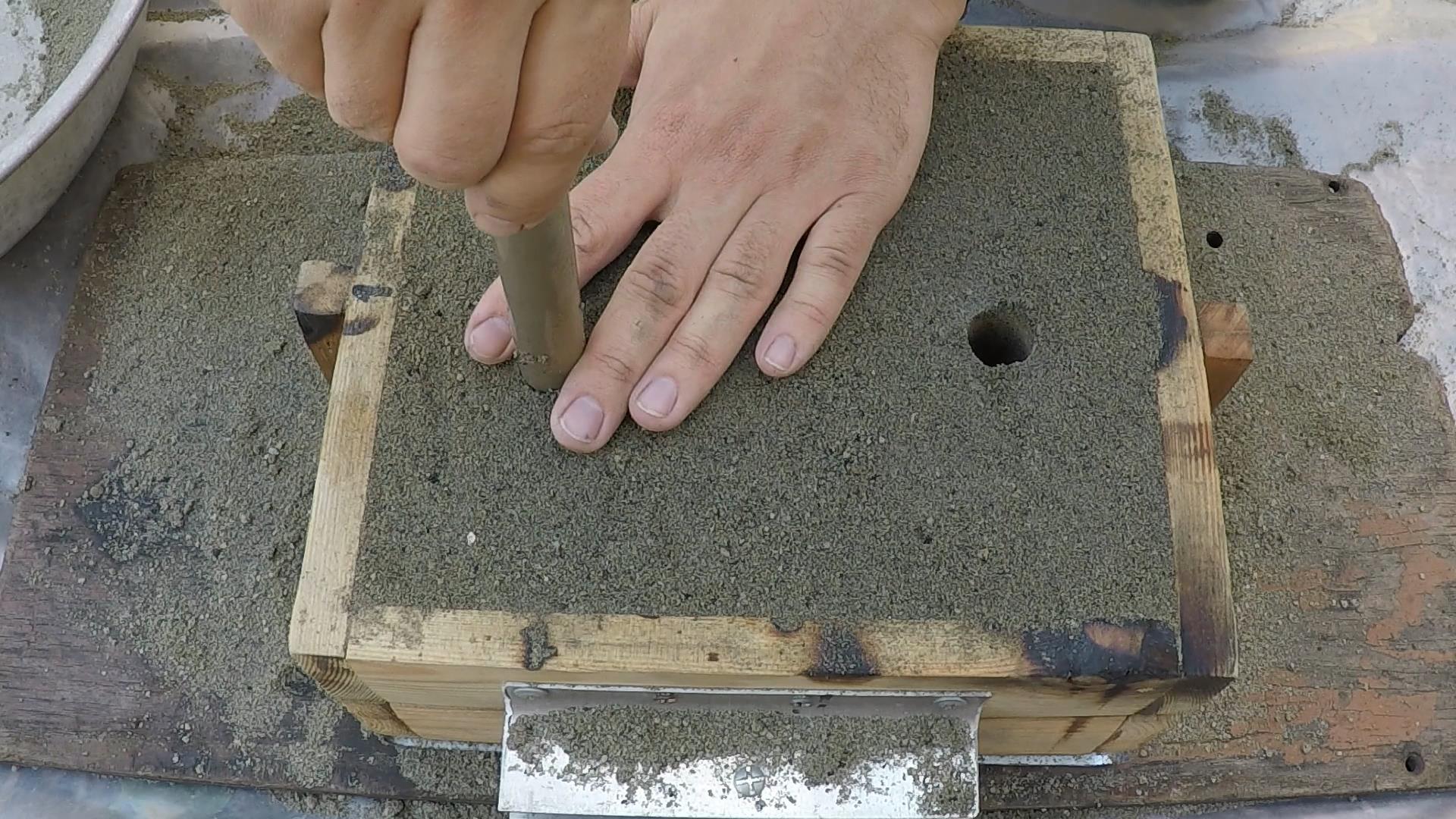 Casting an Aluminum Bald Eagle for USA Independence Day. Great Seal.avi_snapshot_00.29_[2017.06.30_13.55.18].jpg