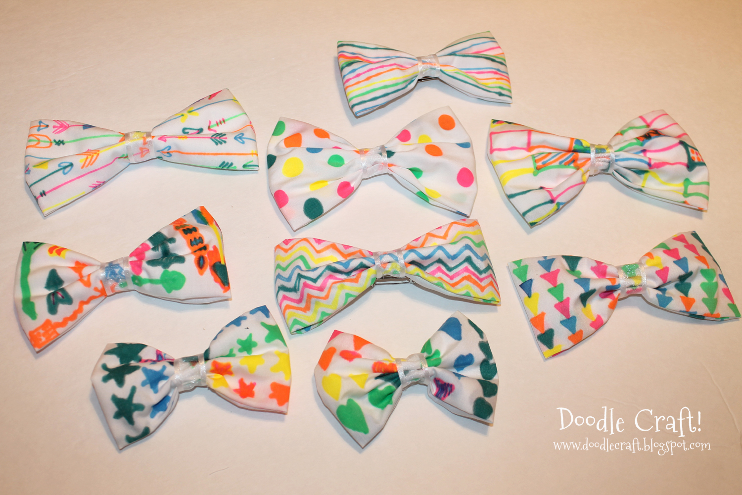 diy dye dyed fabric watercolor water color white and neon sharpies into hair bows trendy tween teen crafts projects simple tutorial hot glue no sewing sew (5).JPG