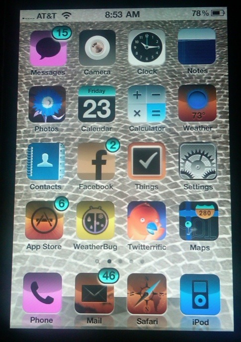 How To Invert Colors On The iPhone 4