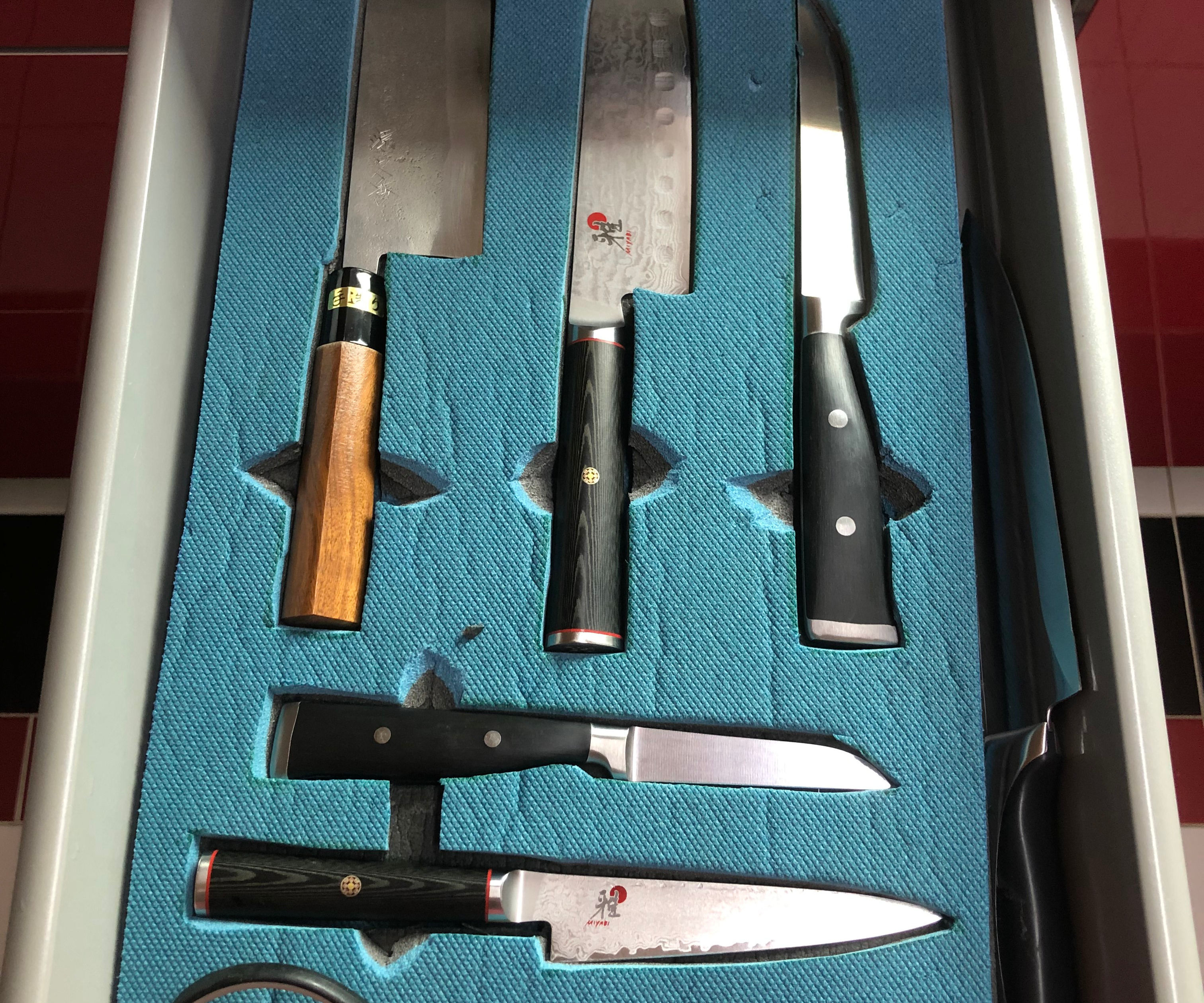 Sleeping Pad Knife Drawer