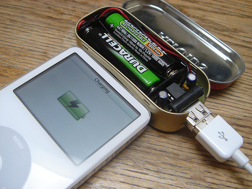 MintyBoost! - Small Battery-powered USB Charger