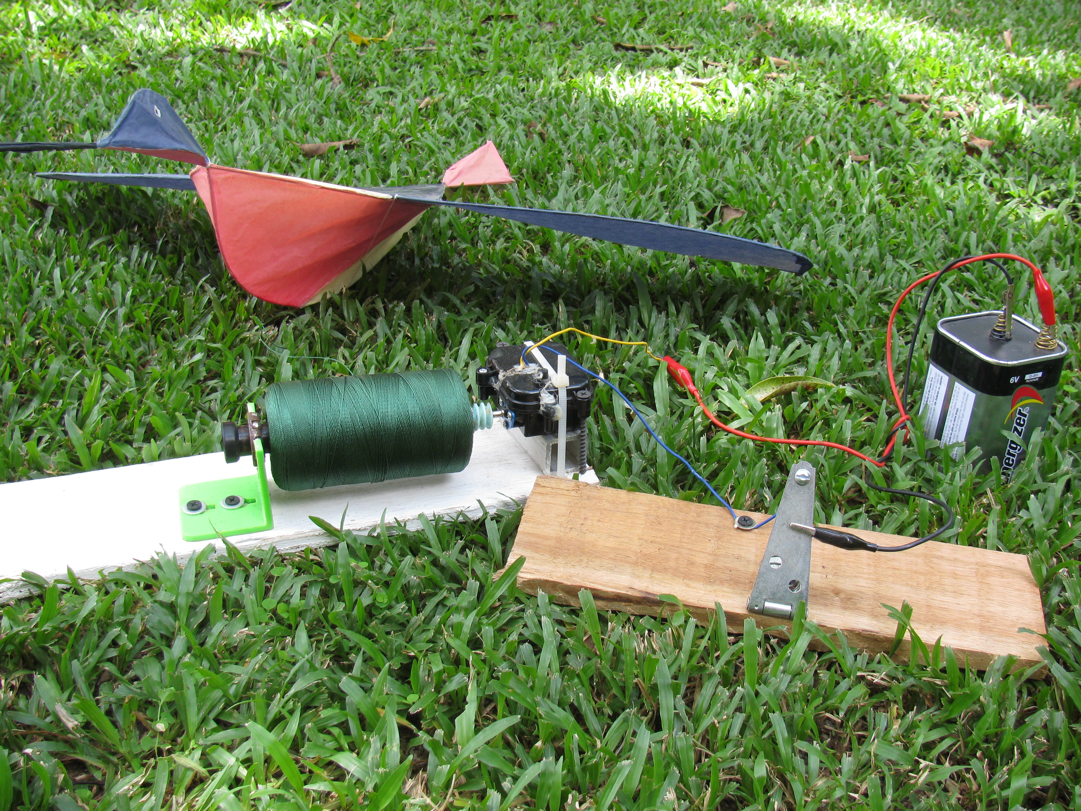 Motorized kite string winder! - a piece of junk that works