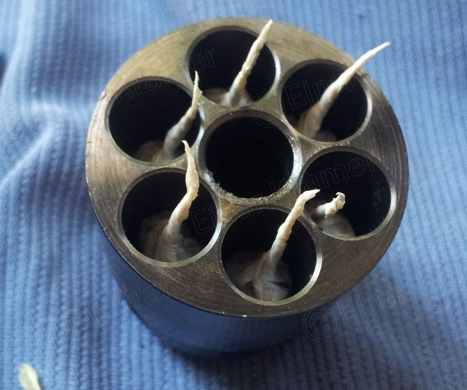 Paper cartridges for black powder revolver/Papir-patroner for svartkrutt-revolver