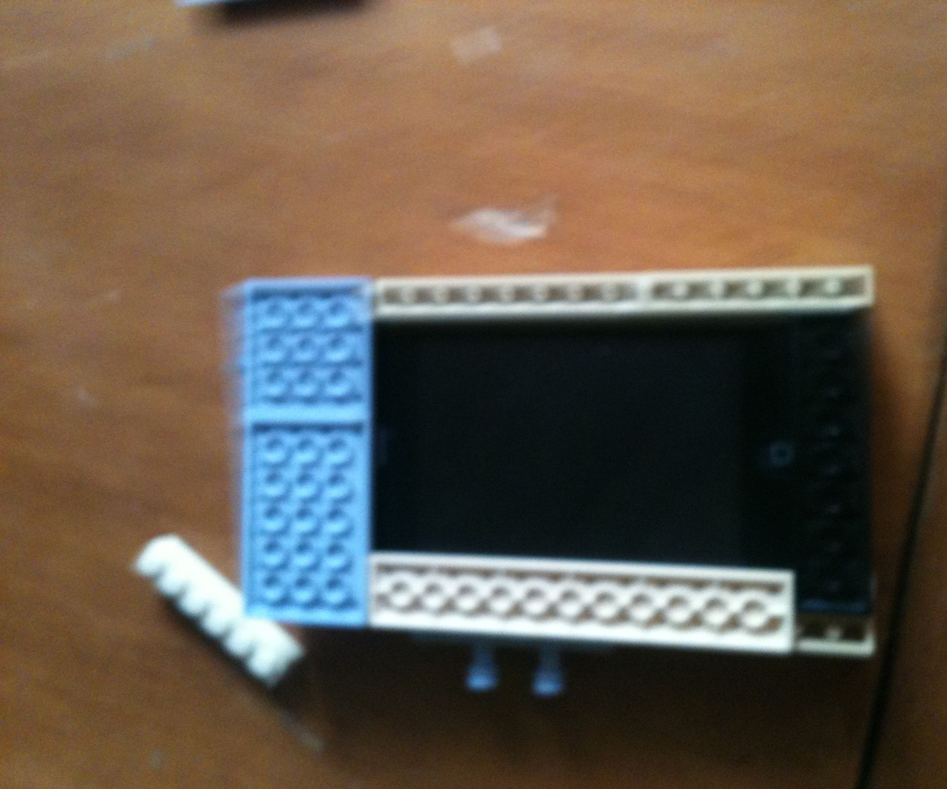 Adaptable lego phone case