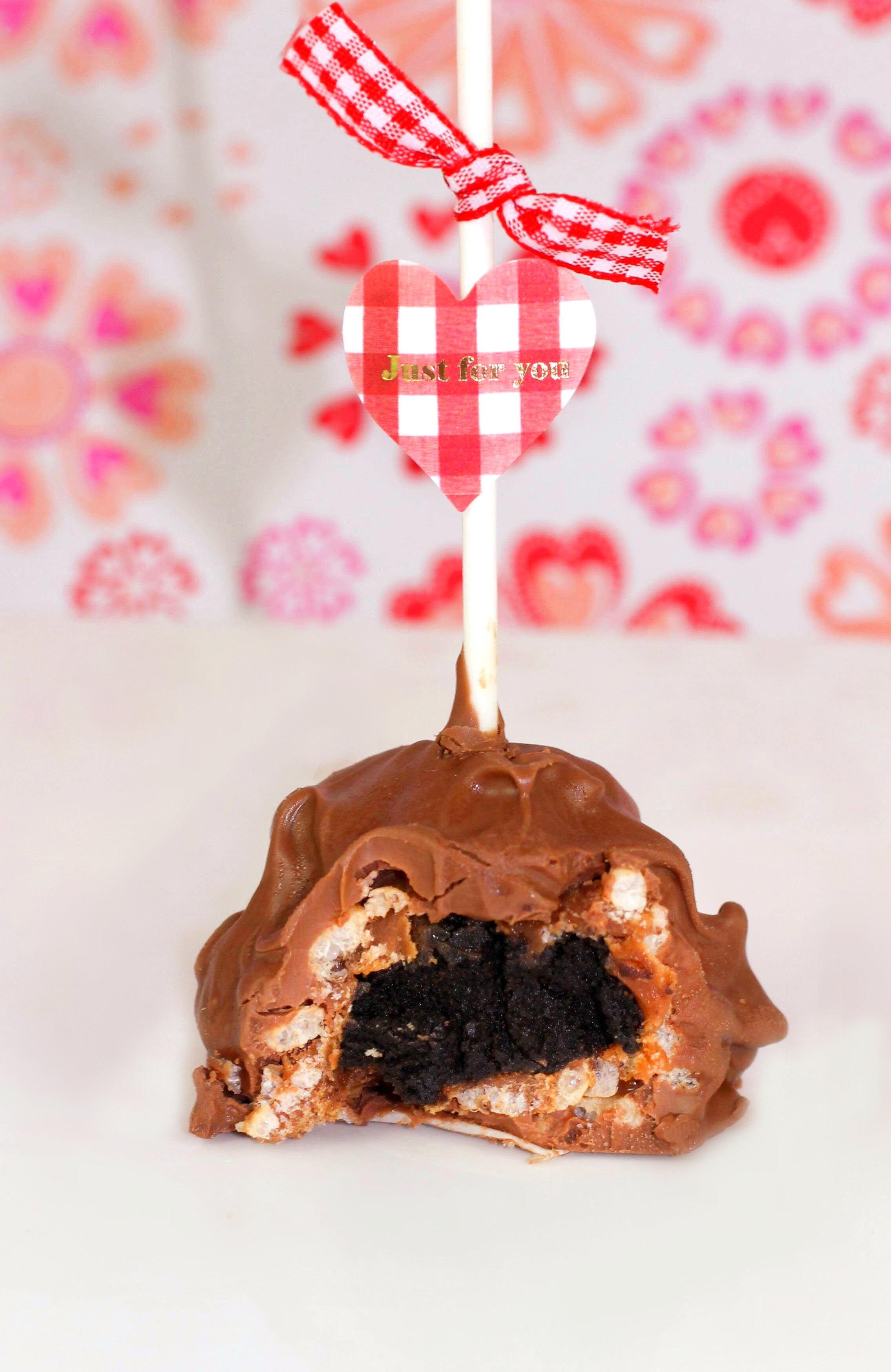 Caramel Candy Oreo Pops - Valentines for Him (or Her or maybe just because)