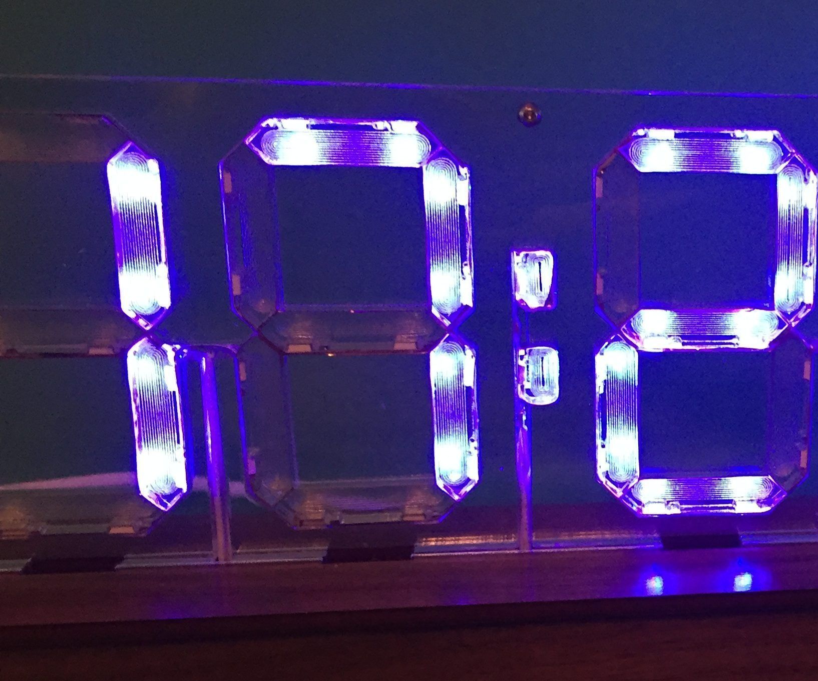 Edge-Lit Seven Segment Clock Display