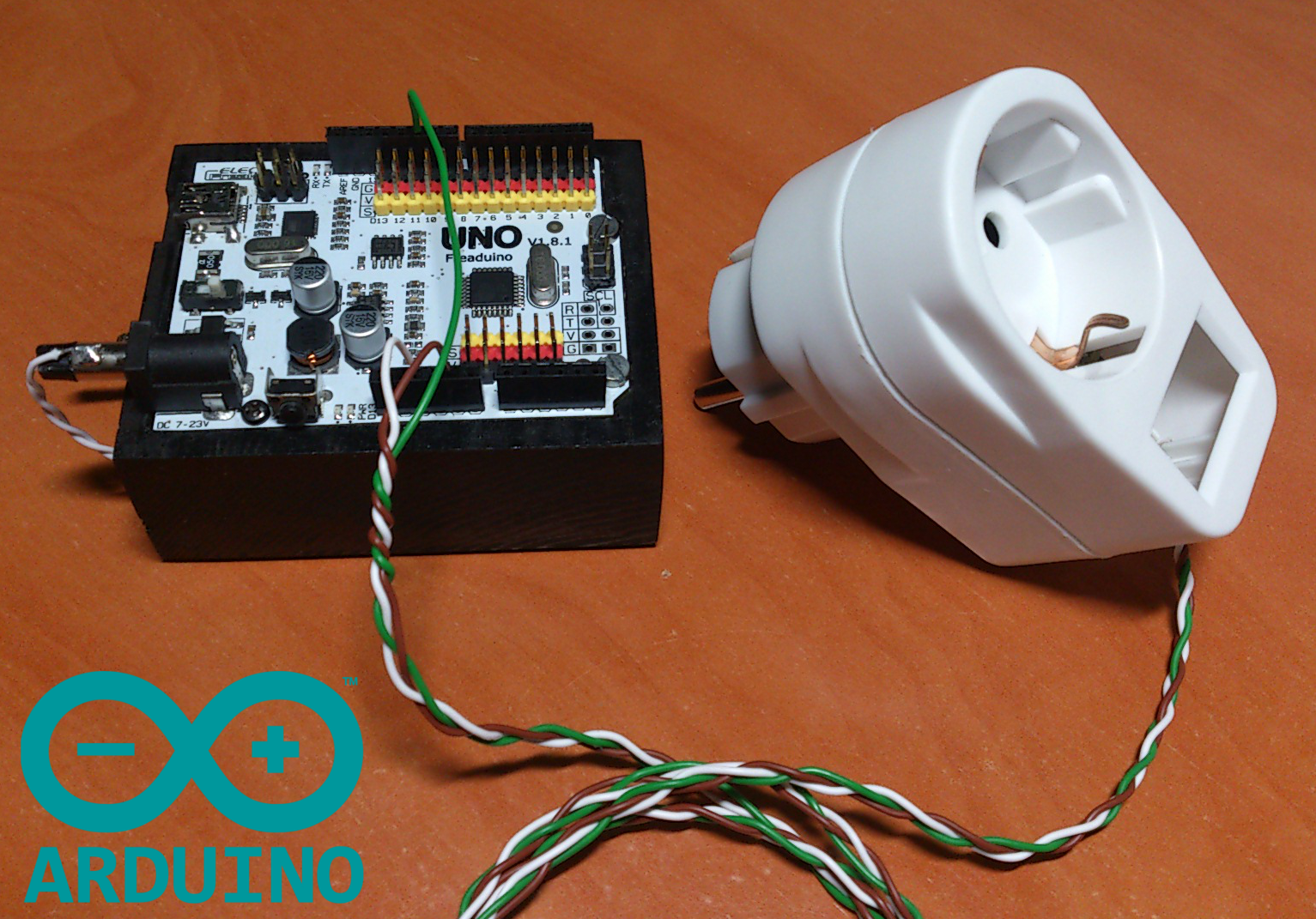 Microcontrolled AC Switch.