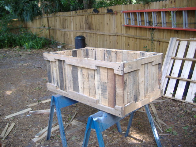 Planter From Pallets, No Nail Pull Method