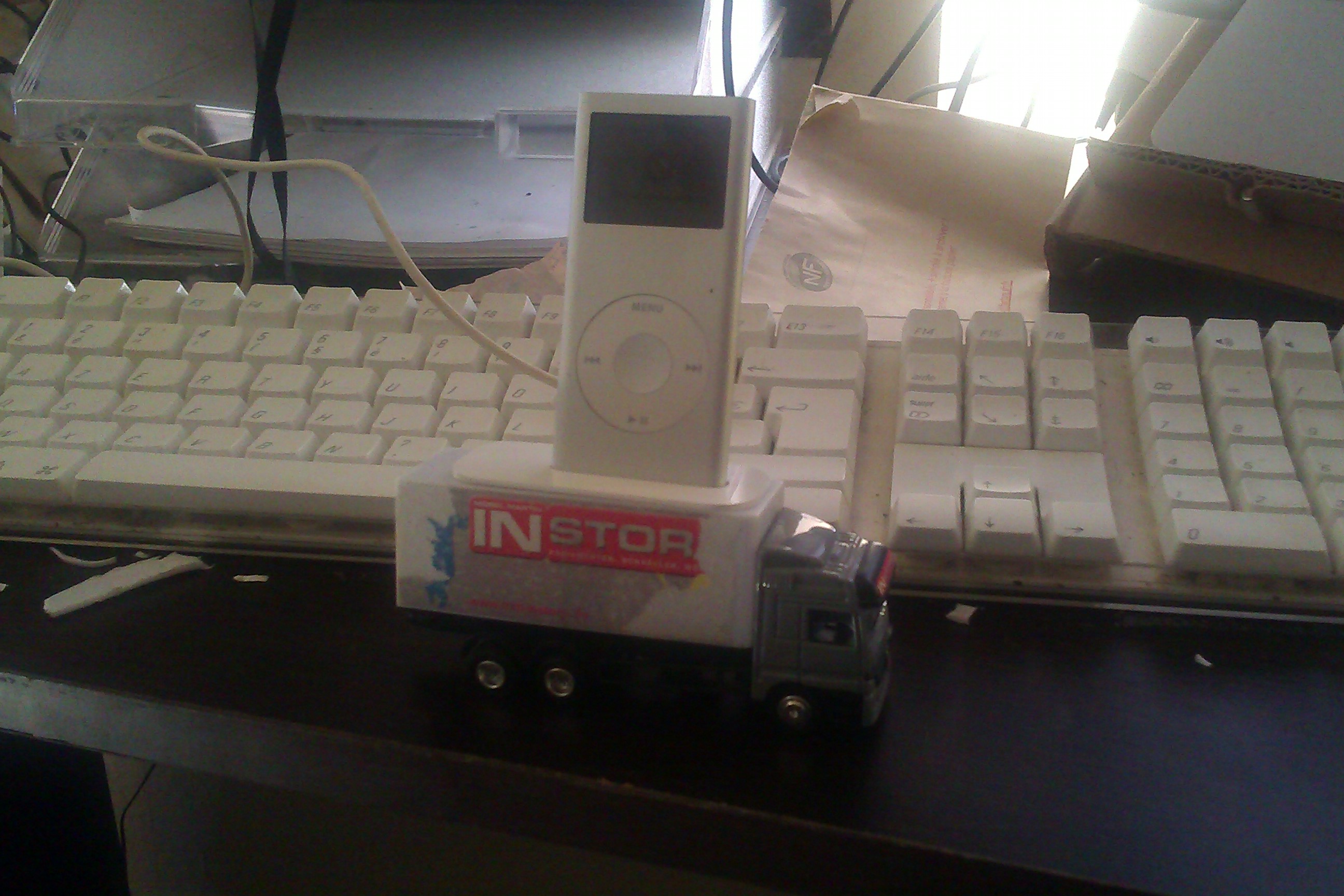 Toy-Truck Ipod dock