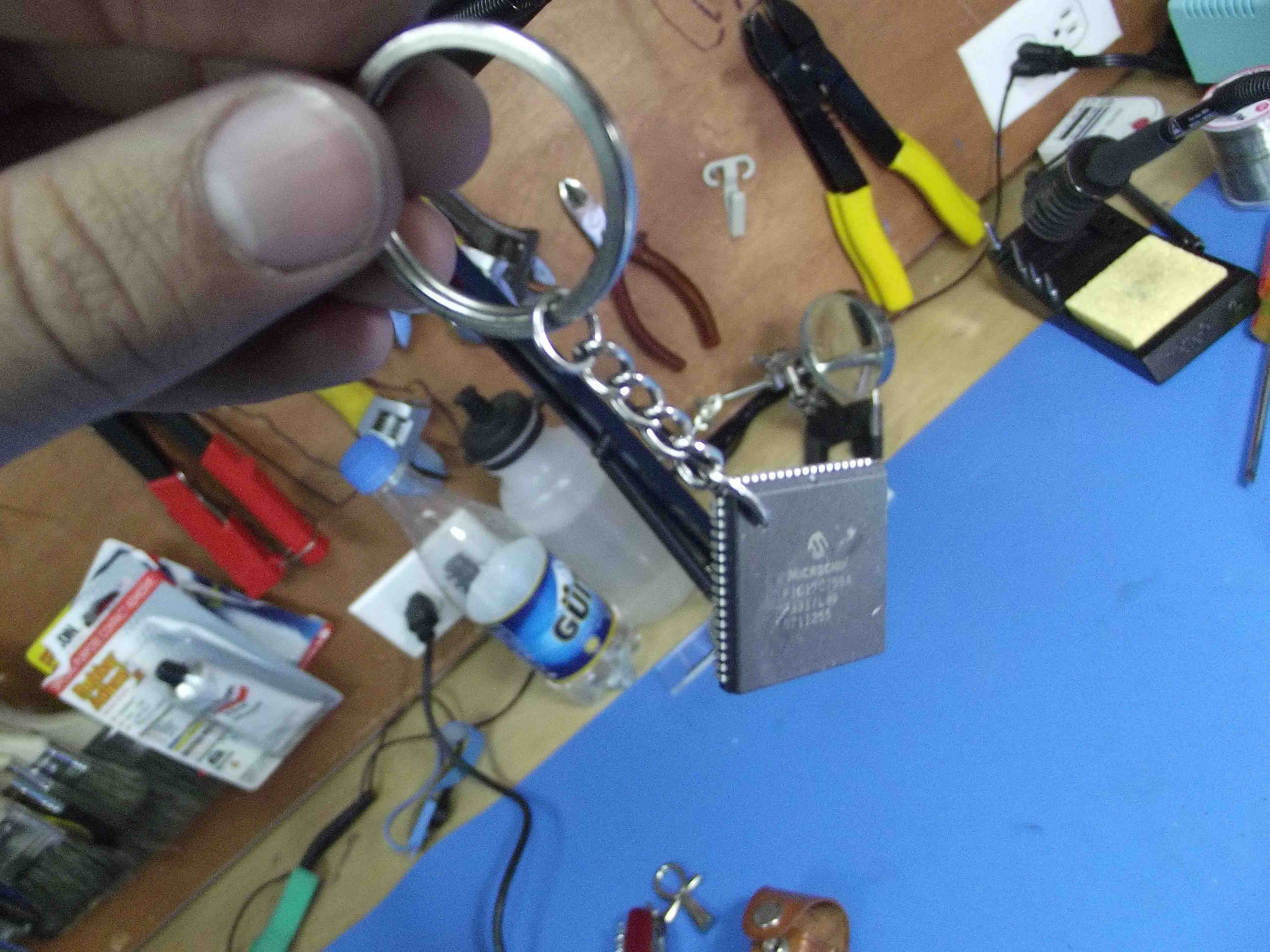 Microchip Keychain in less than 5 minutes !!!