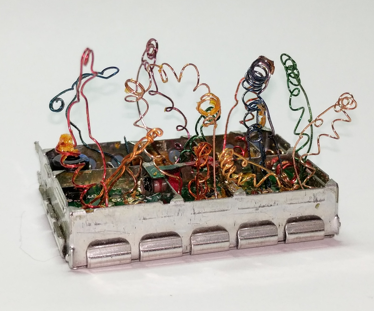 Amazing Modern Art From Broken Electronics