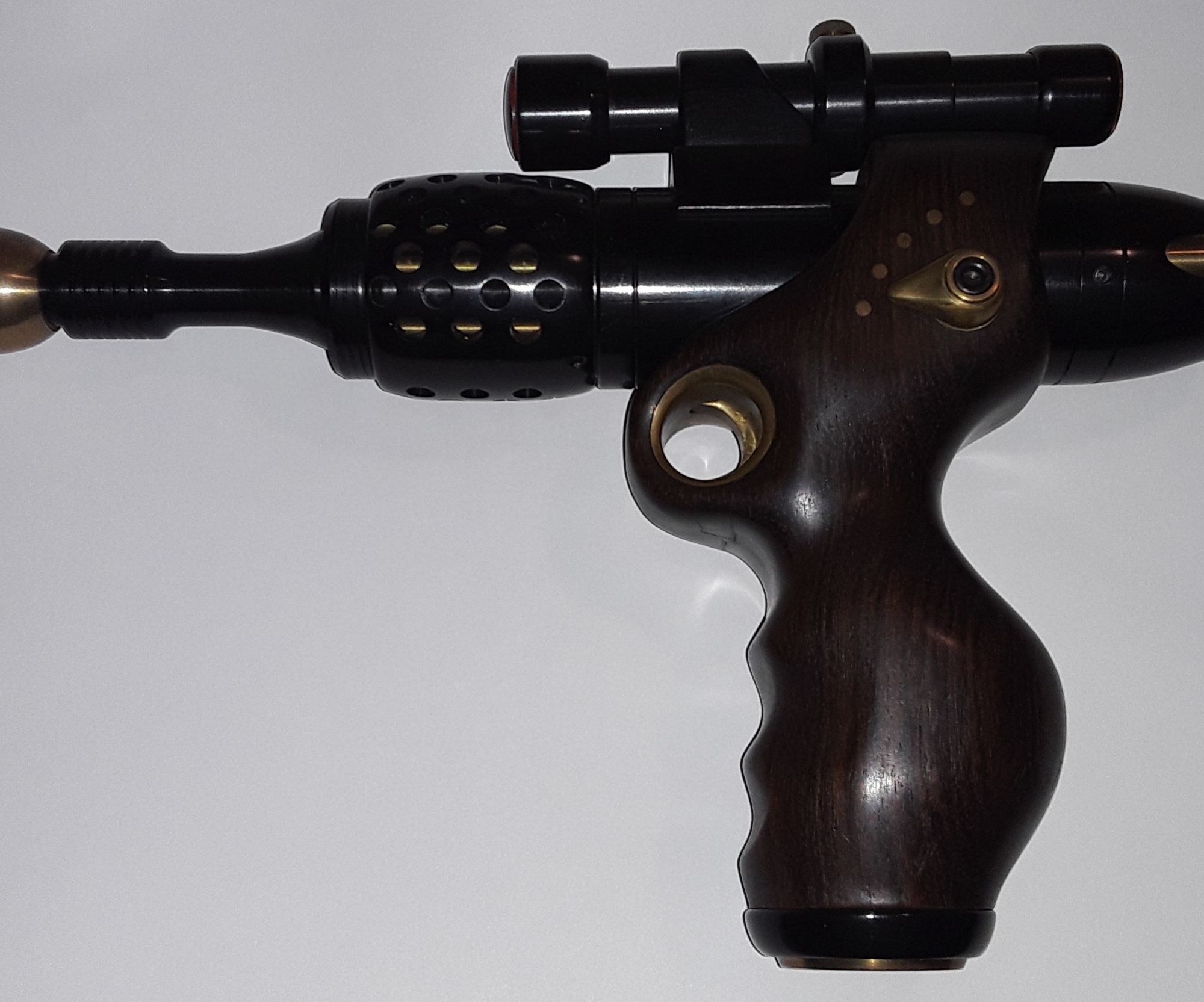 Secret Space Pistol 