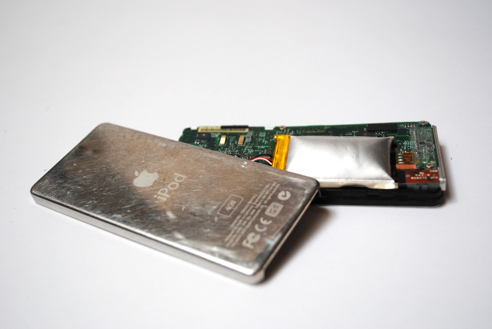 Replace Ipod Nano Battery (1st Gen)