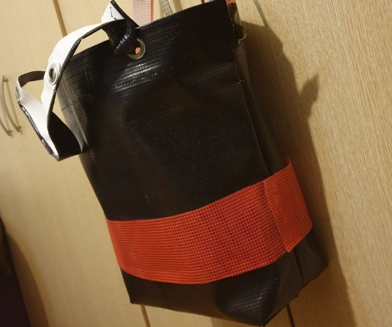 LAD'YS BAG FROM BANNERS